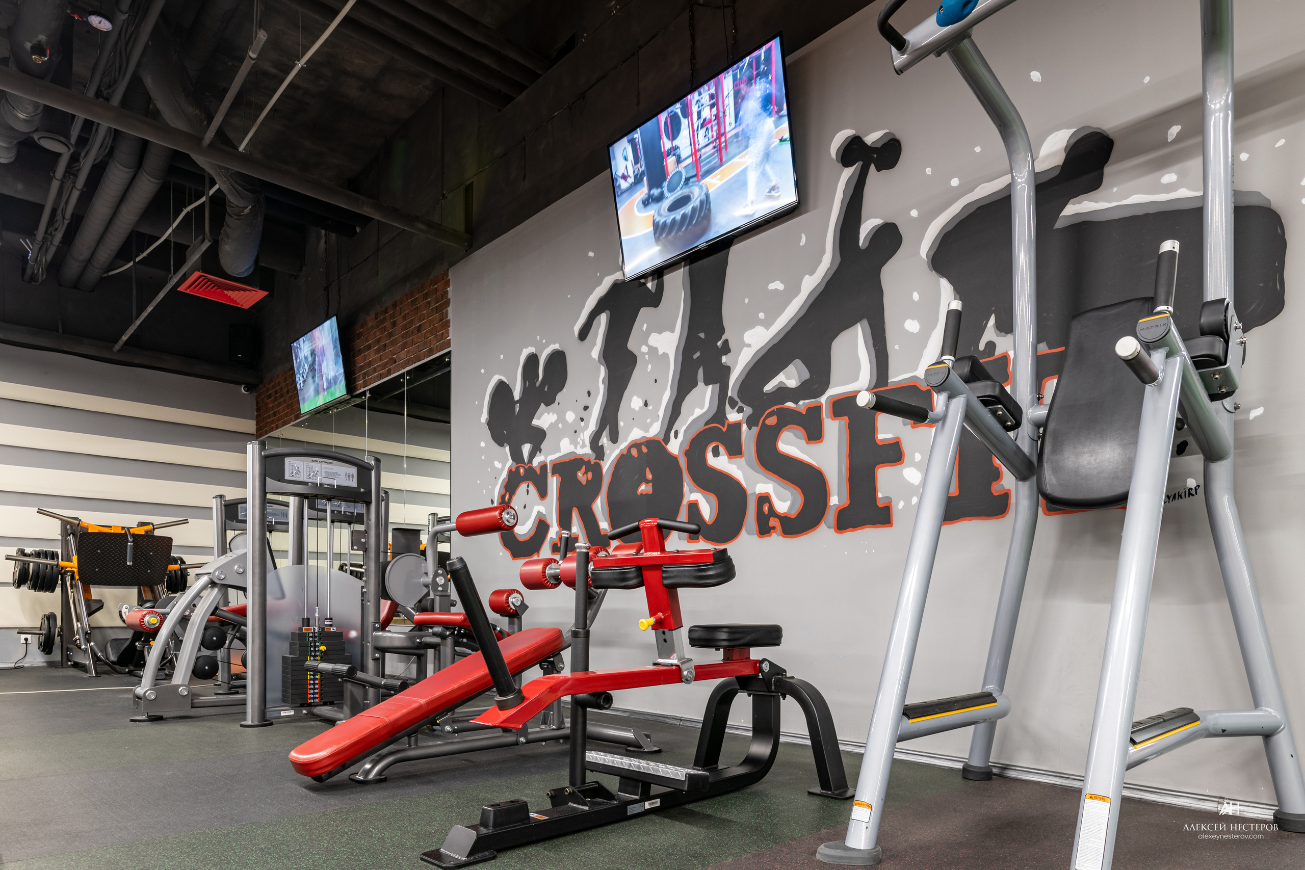 Тренажерные залы. Спортивный фитнес фотограф Алексей Нестеров