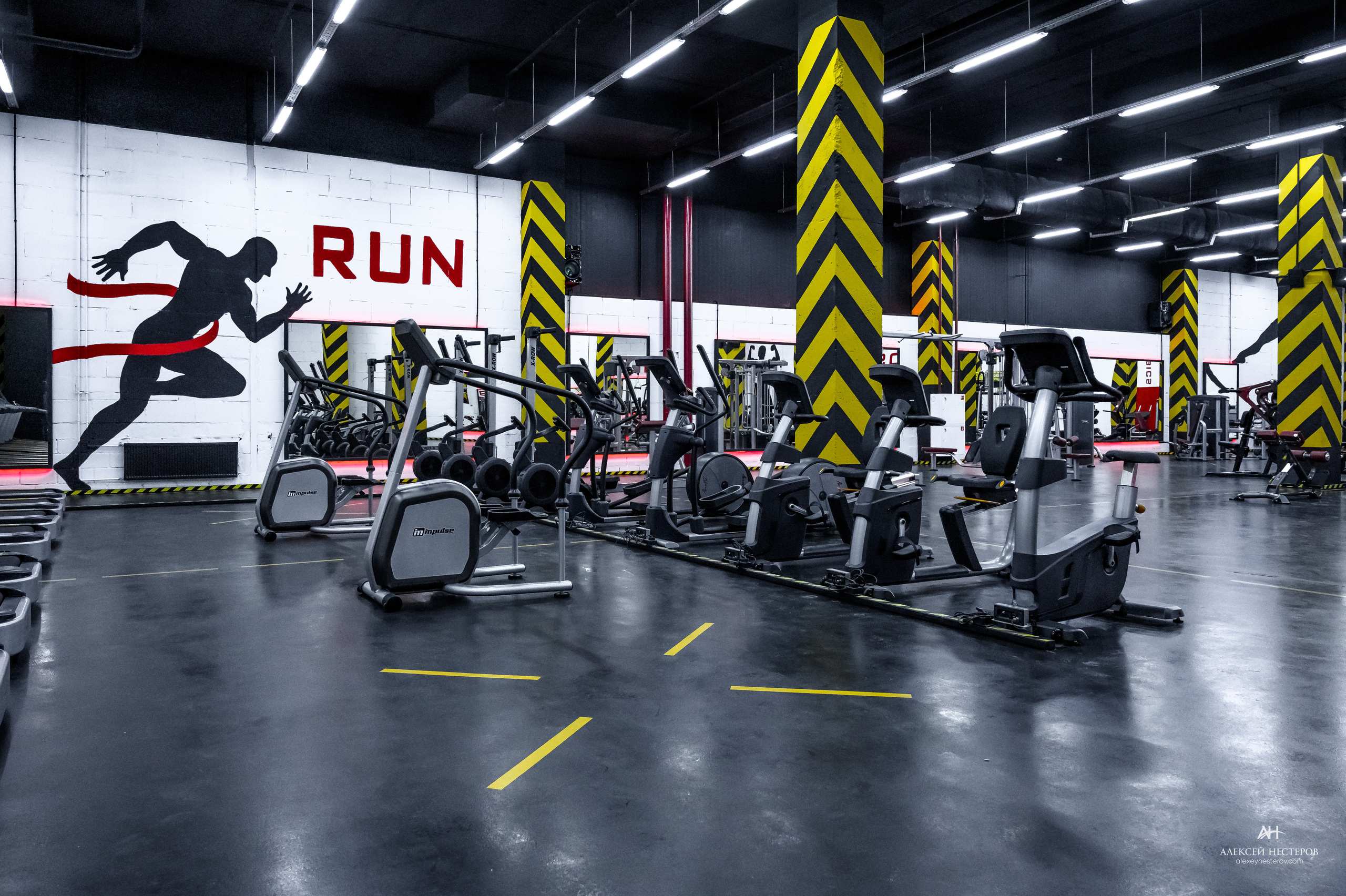 Тренажерные залы. Спортивный фитнес фотограф Алексей Нестеров