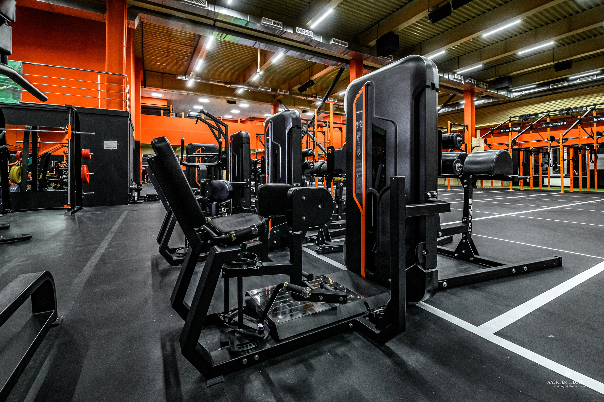 Тренажерные залы. Спортивный фитнес фотограф Алексей Нестеров