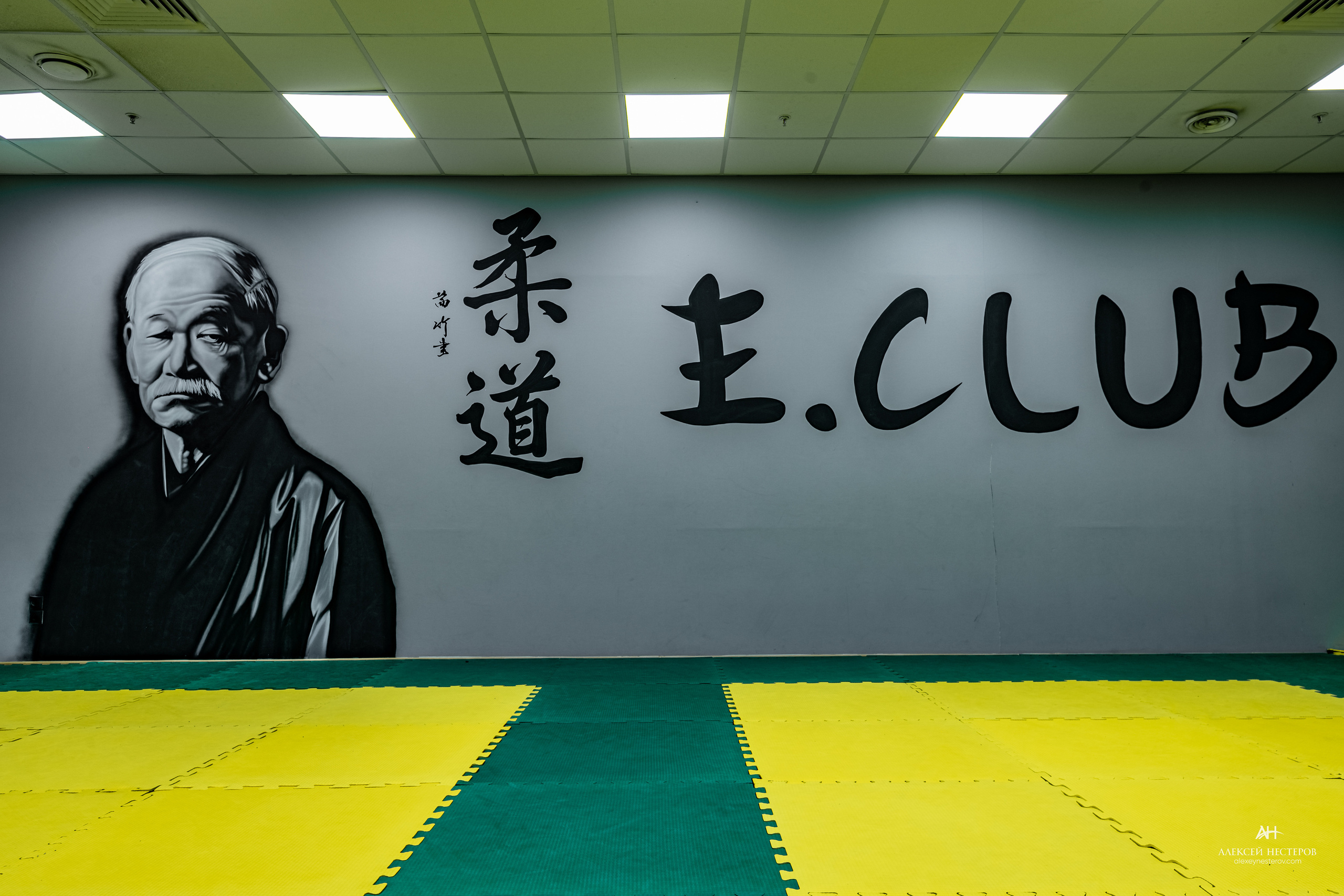 Тренажерные залы. Спортивный фитнес фотограф Алексей Нестеров