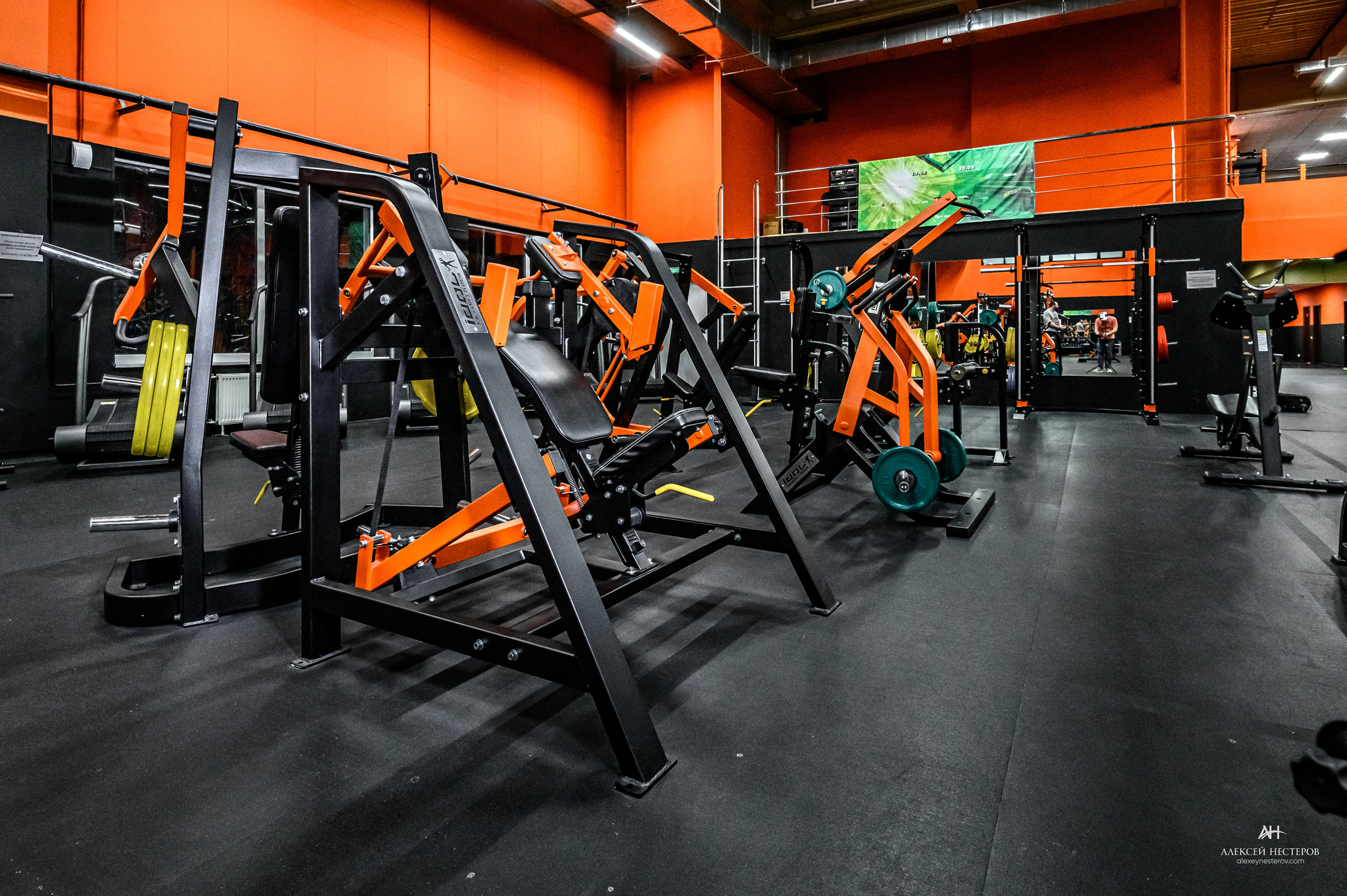Тренажерные залы. Спортивный фитнес фотограф Алексей Нестеров