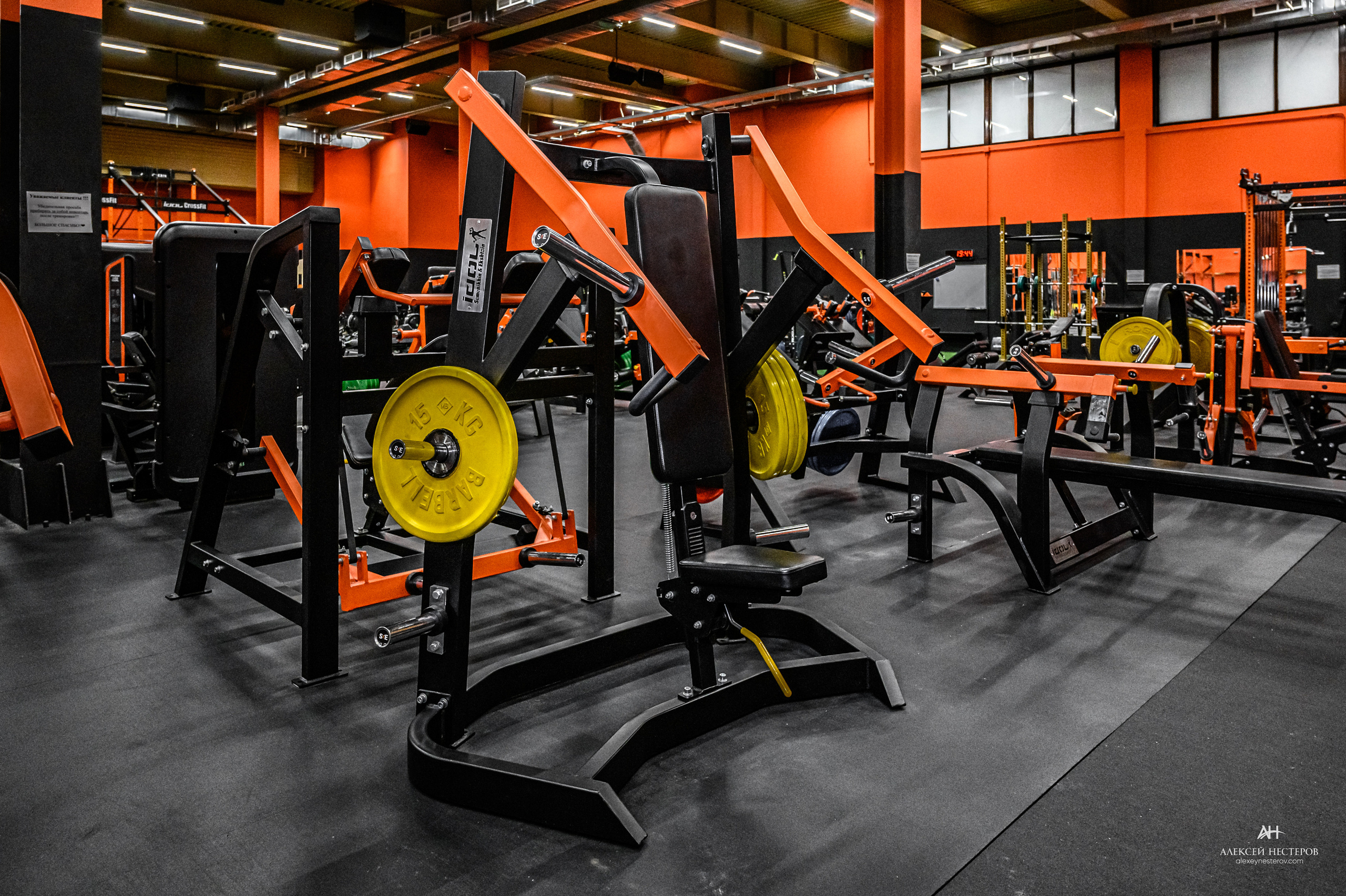 Тренажерные залы. Спортивный фитнес фотограф Алексей Нестеров