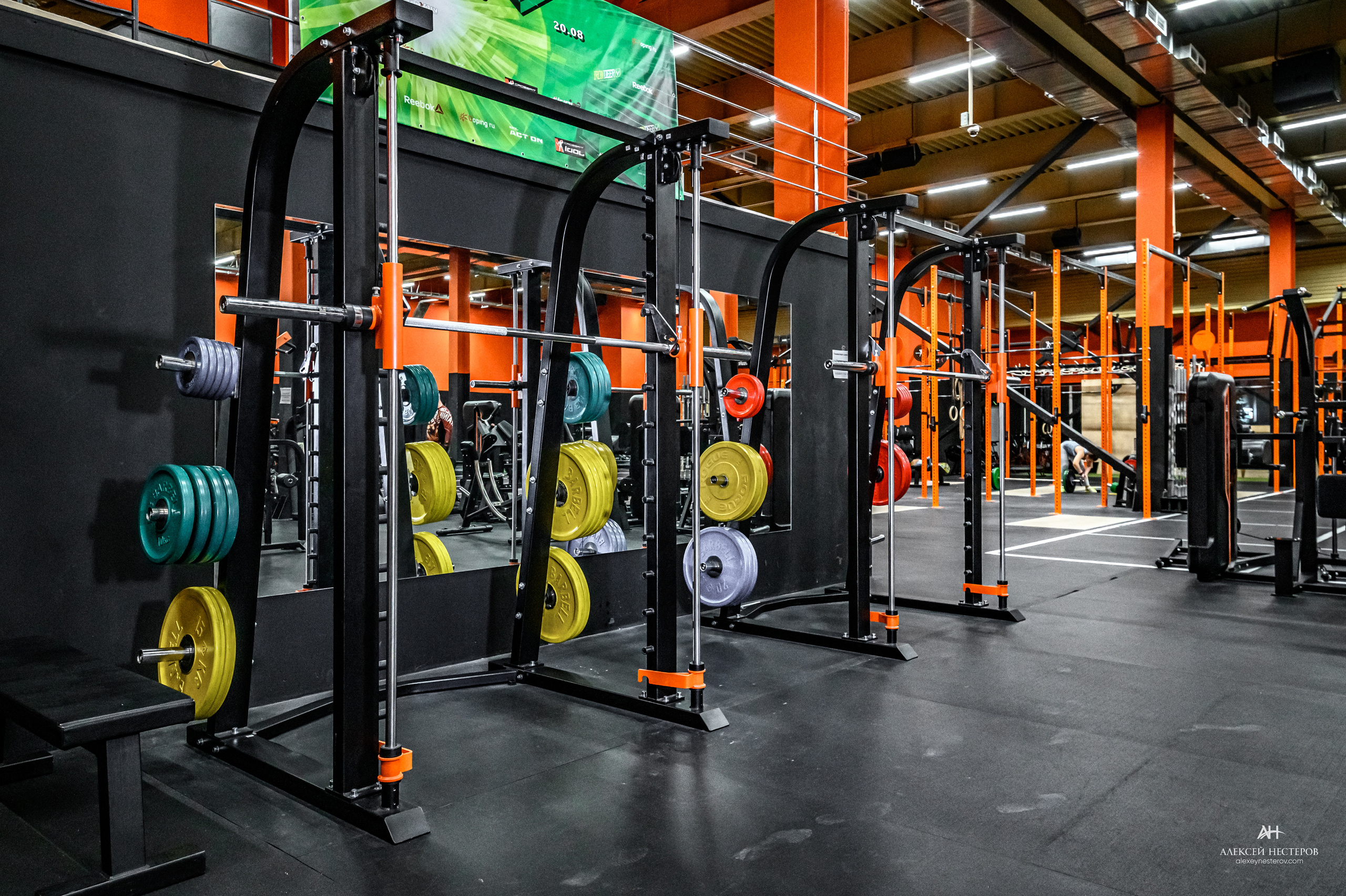 Тренажерные залы. Спортивный фитнес фотограф Алексей Нестеров
