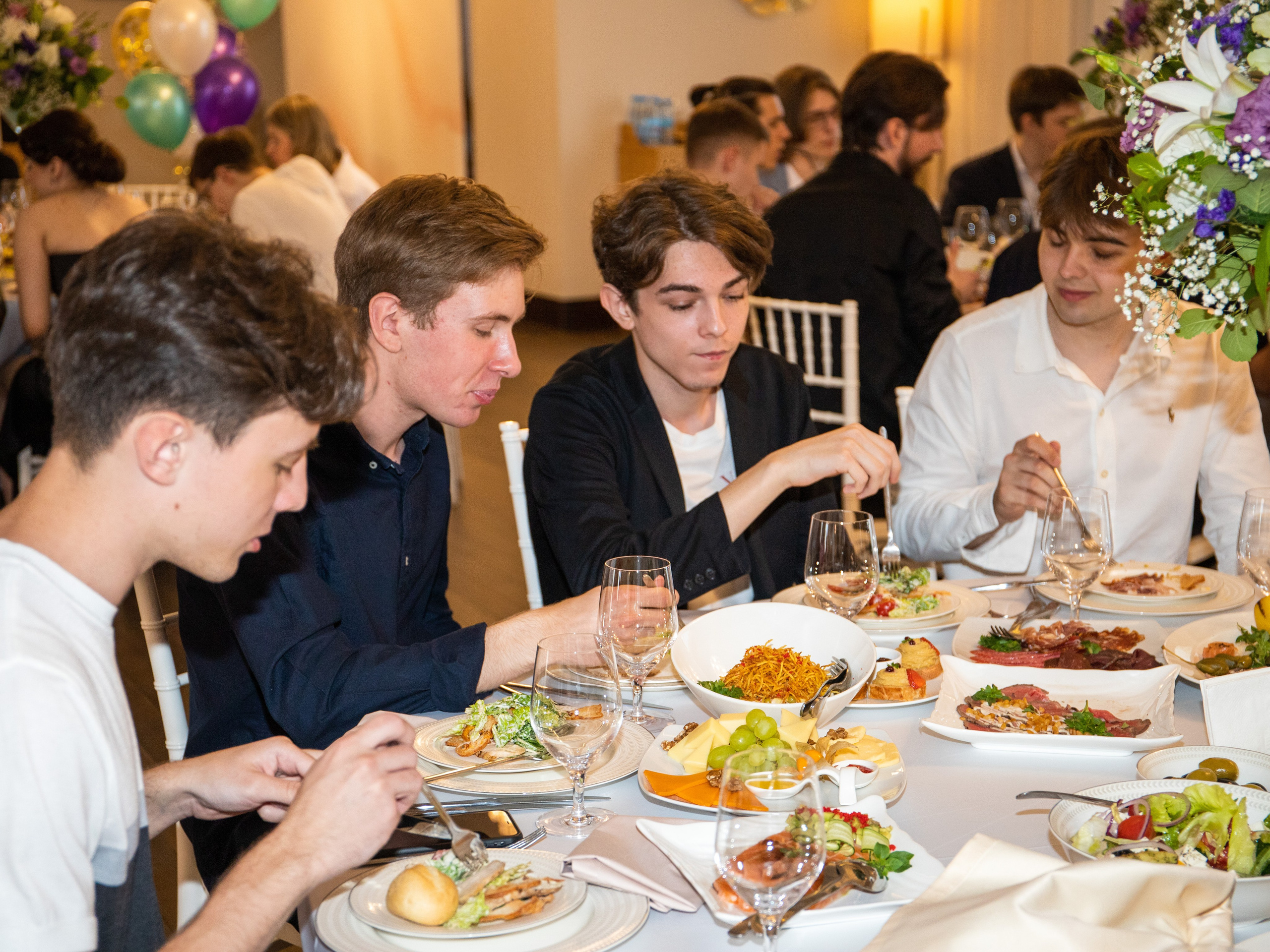 Выпускной 2023. Свадебный и семейный фотограф в Москве Мила Широких