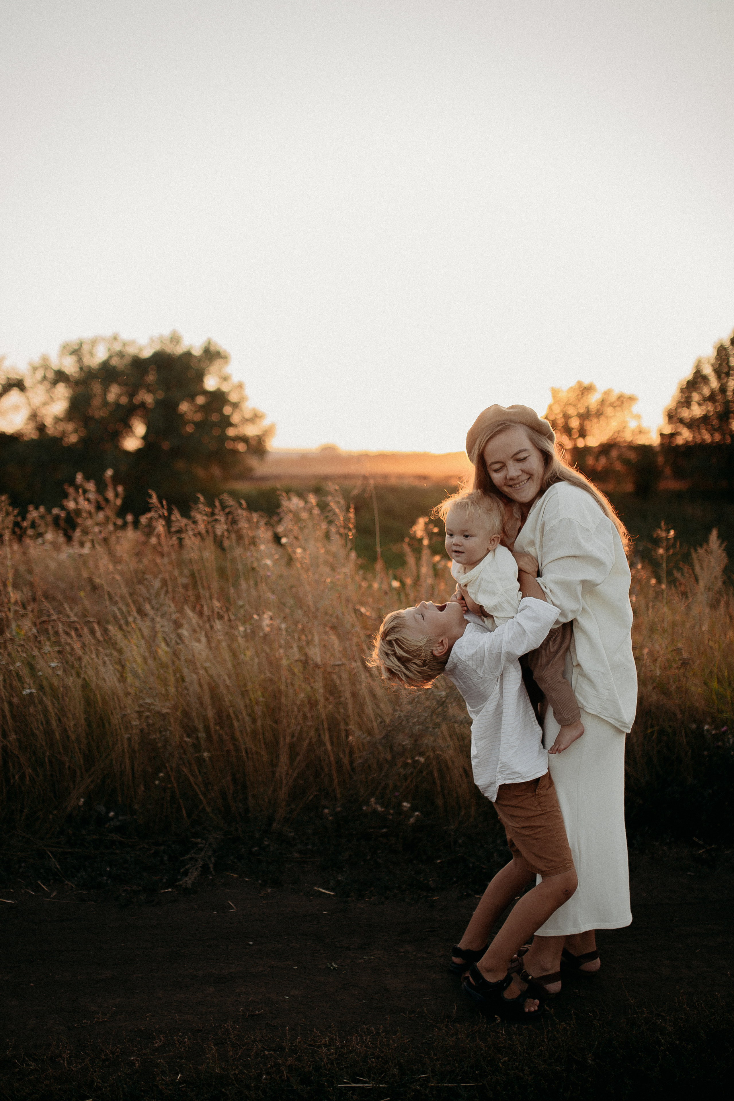Семейная закатная. Семейный и домашний фотограф в Уфе Ирина Гарасюта