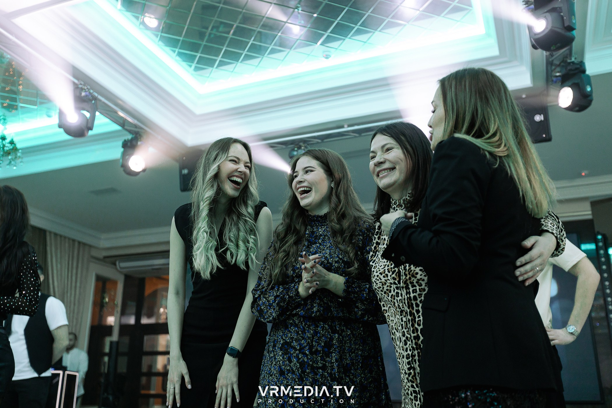 Новогодний вечер в ресторане «Лазурный Берег»