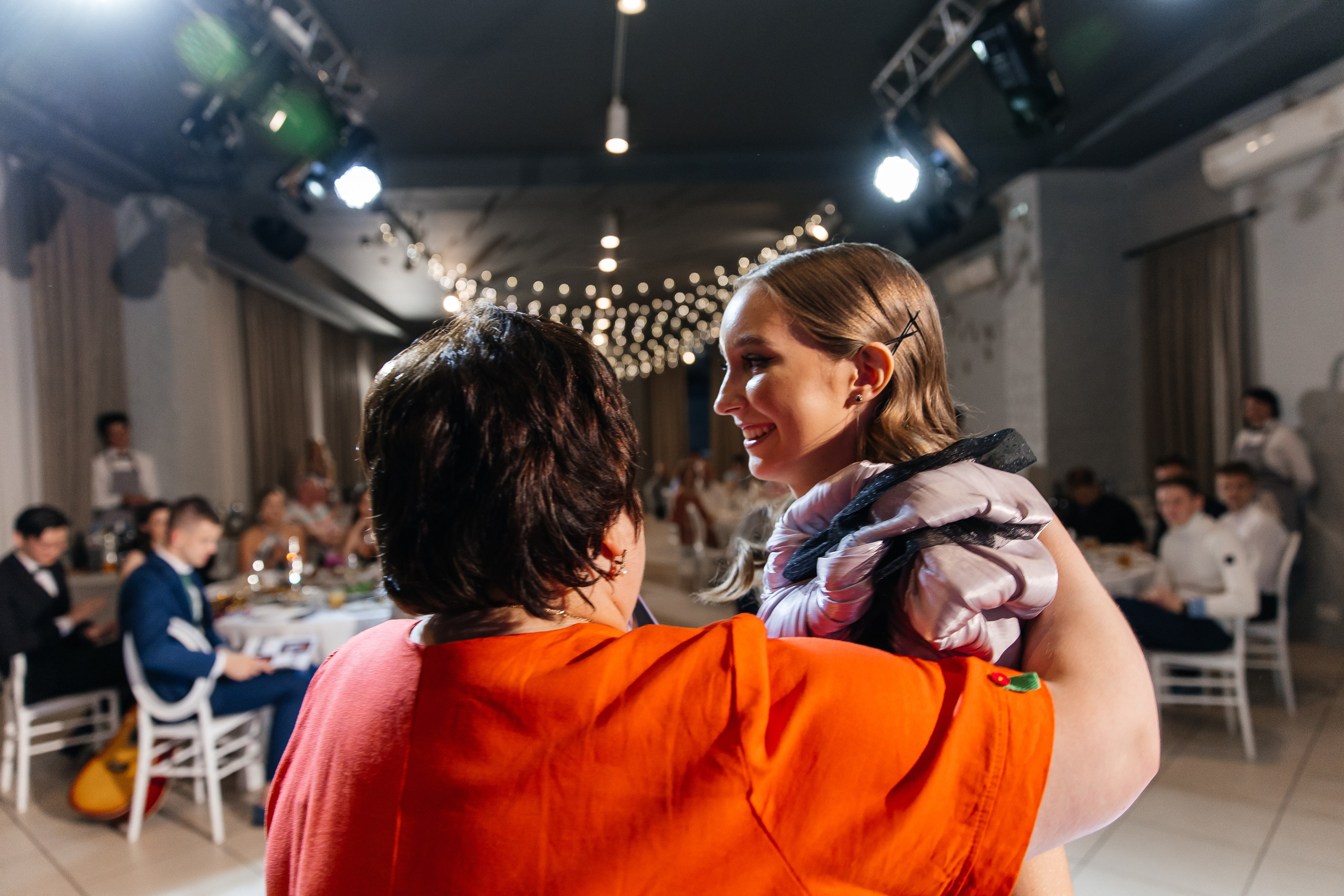 2023-06-23 Выпускной МБОУ СОШ № 10. Фотограф в Красноярске