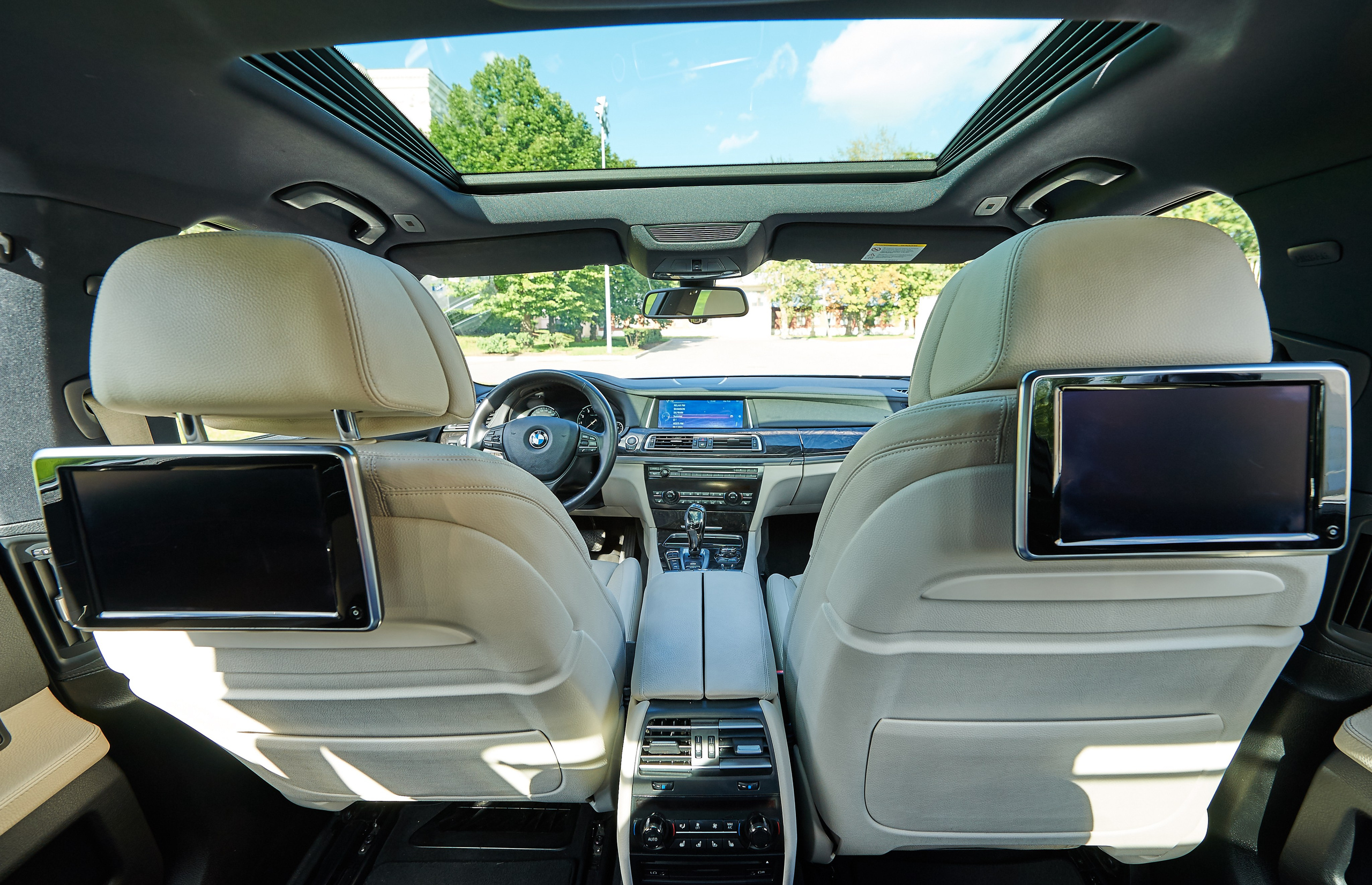 АВТОМОБИЛИ И СПЕЦТЕХНИКА. Www.apowerstudio.com