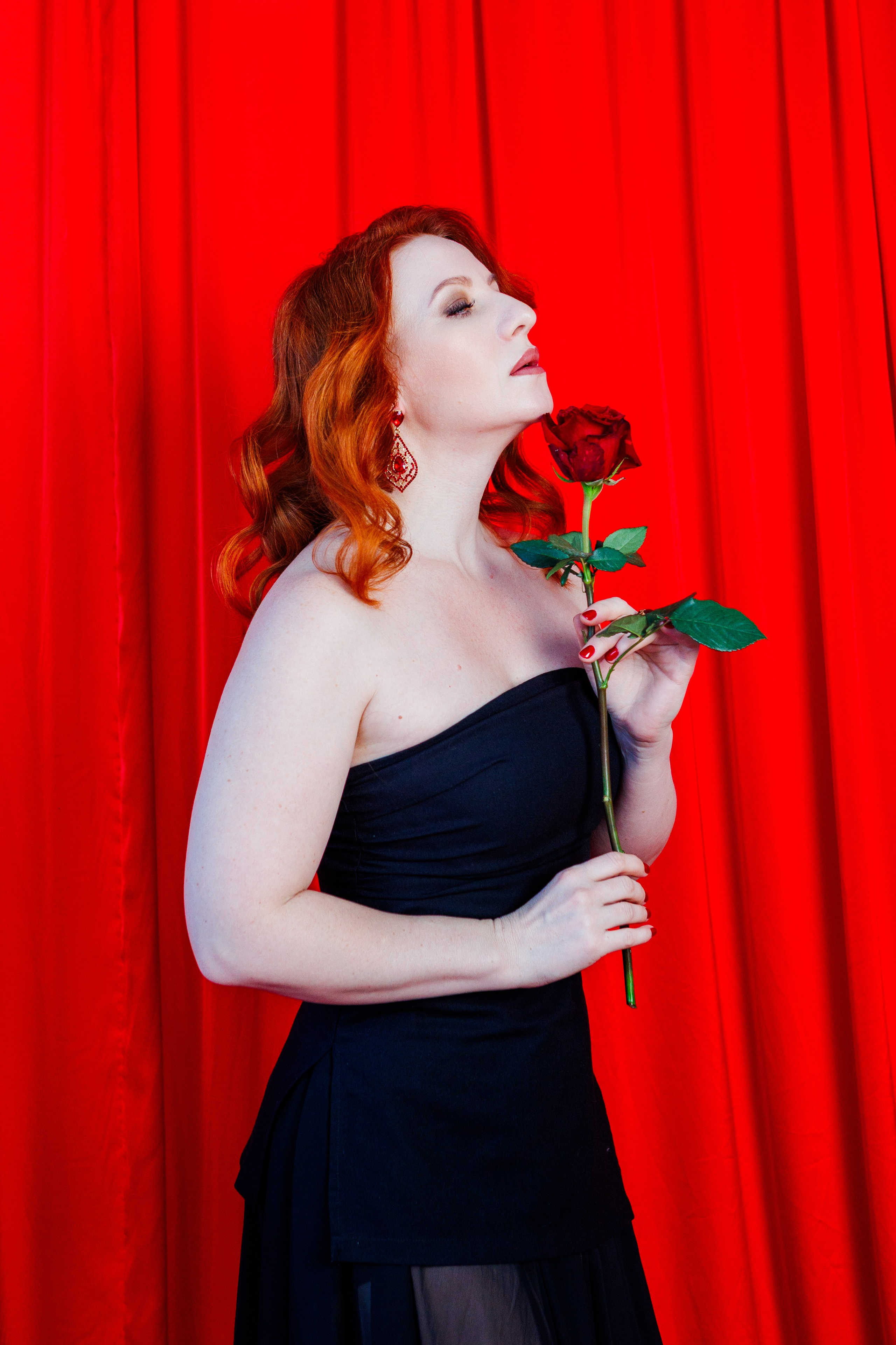 Ольга и розы. Фотограф в Санкт-Петербурге