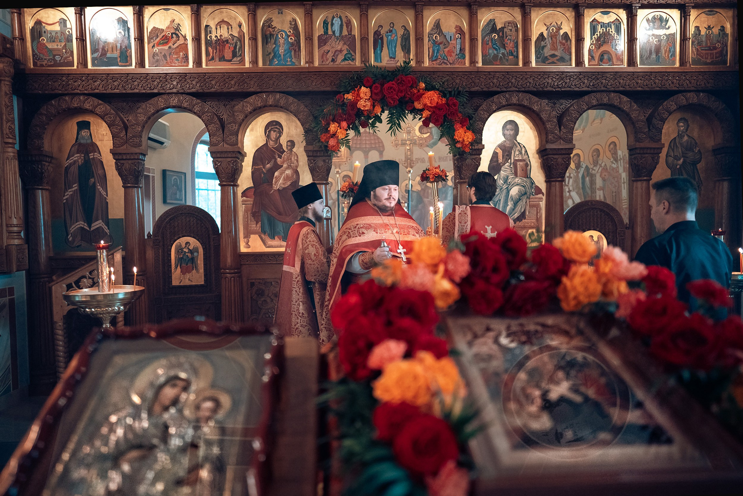 Богослужение на Светлой седмице в Херсонесском монастыре г. Севастополь. Церковный фотограф Севастополь