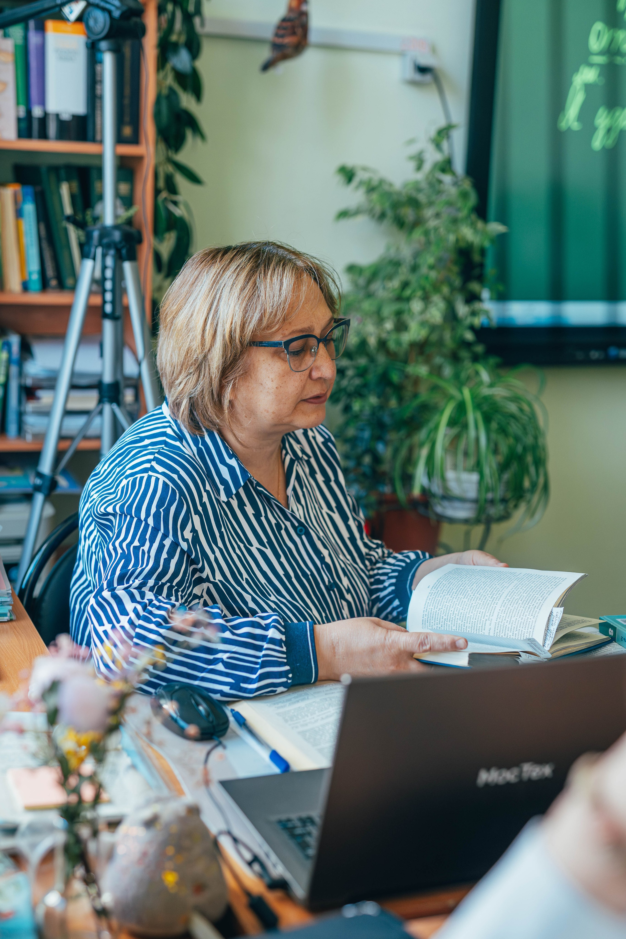 9 класс. Школьные альбомы и альбомы для детского сада. Юлия Осипова. Москва