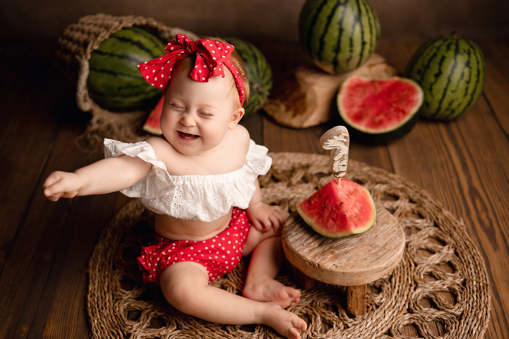 Стоимость малыши постарше. Фотограф новорожденных