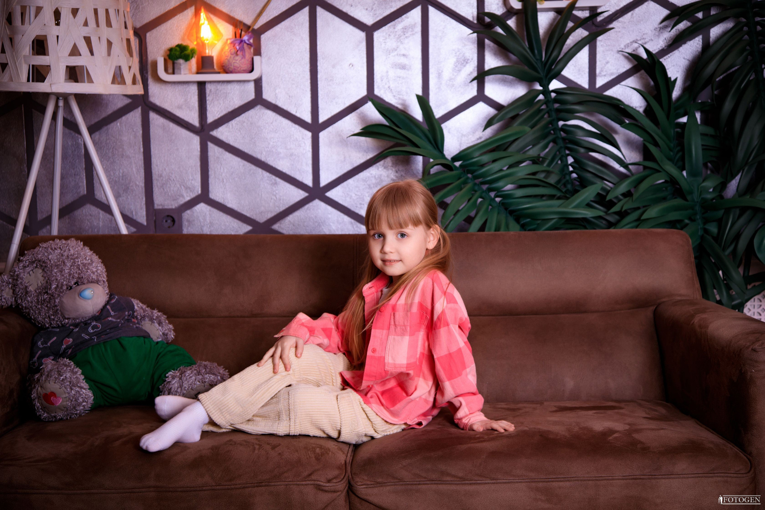 Фотосессия Девочек до 6 лет в Интерьере — Fotogen. Интерьерная фотостудия FOTOGEN г. Краснодар