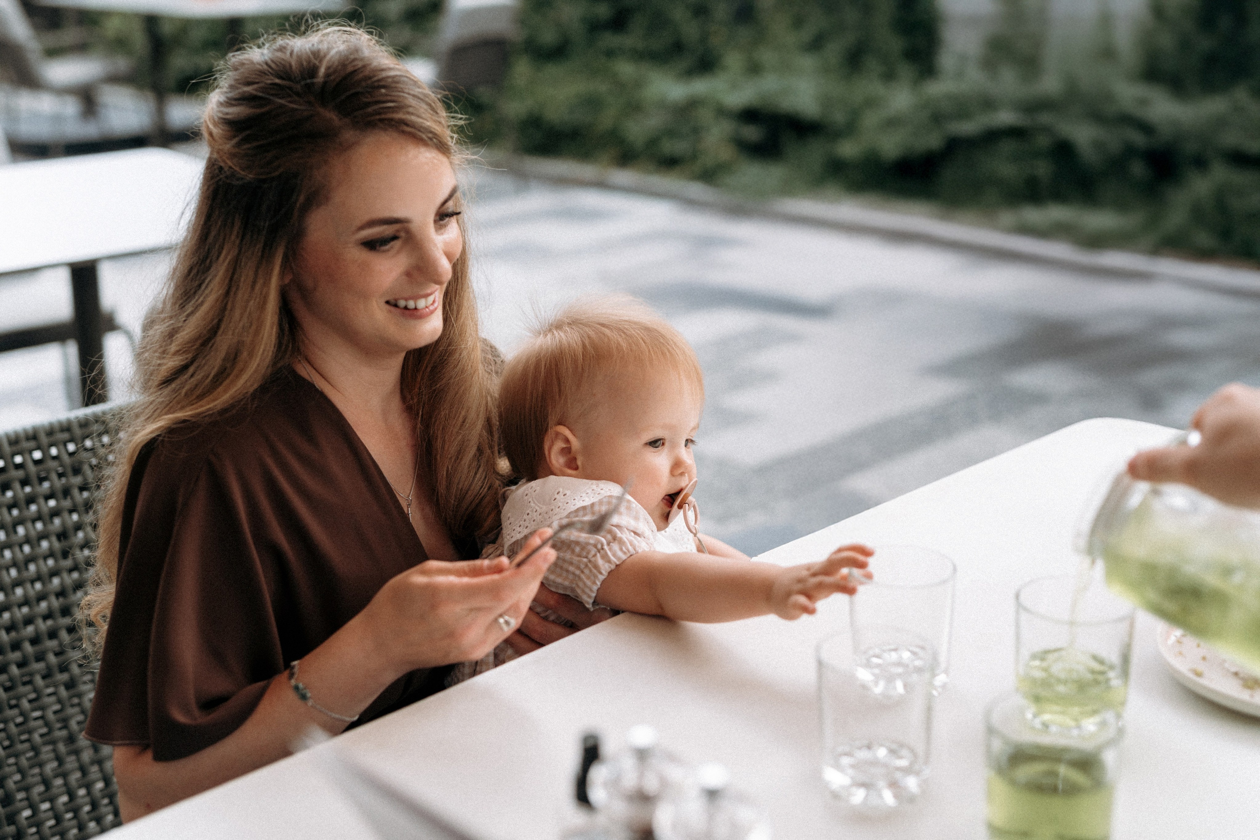 Семейная фотосессия на берегу реки для Миши, Тани, Сони и Таи. Свадебный фотограф в Тамбове Павел Четвертков