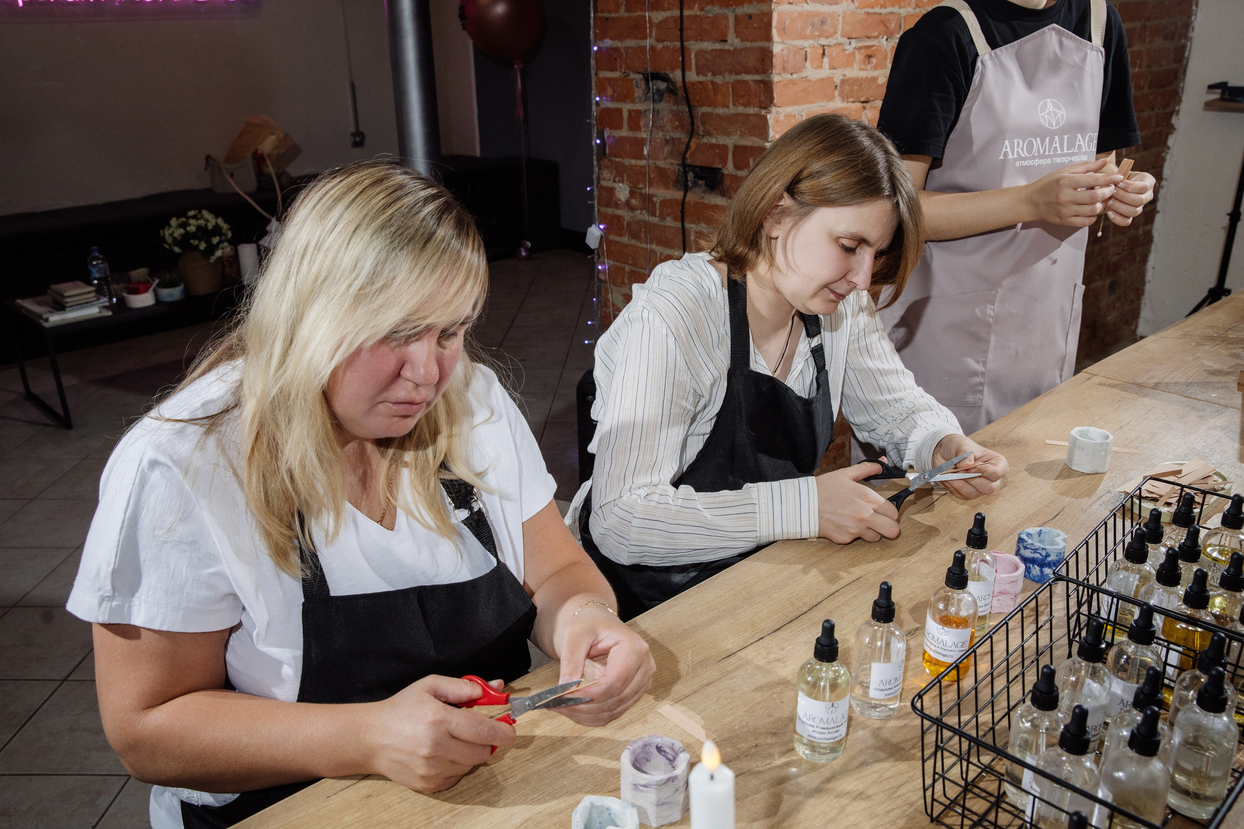 День рождения Марии в студии AROMALAGE — тёплый творческий праздник