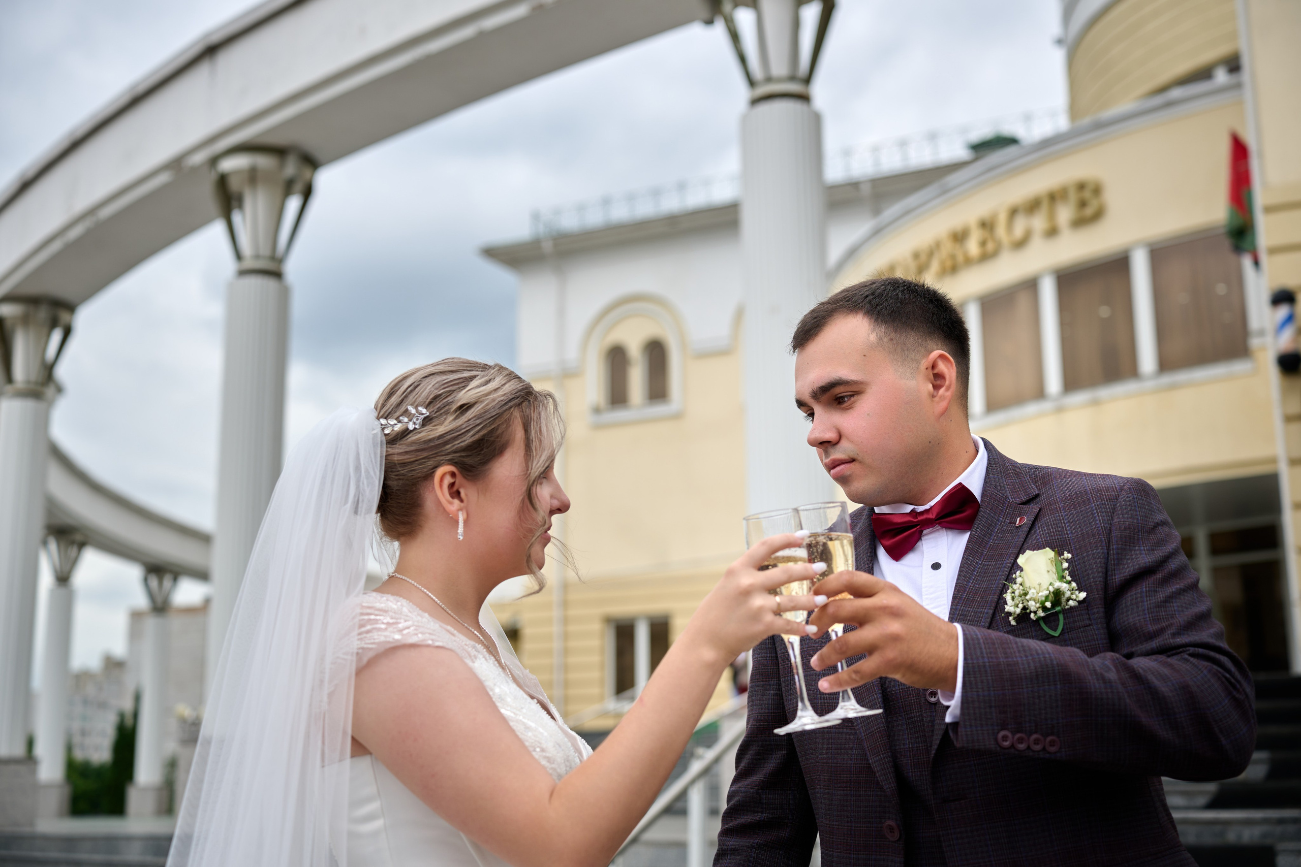 Свадебная фотосессия Ильи и Евгении в Старом Осколе. Профессиональный фотограф Старый Оскол, Губкин — свадьба, венчание, крещение, юбилей и день рождения