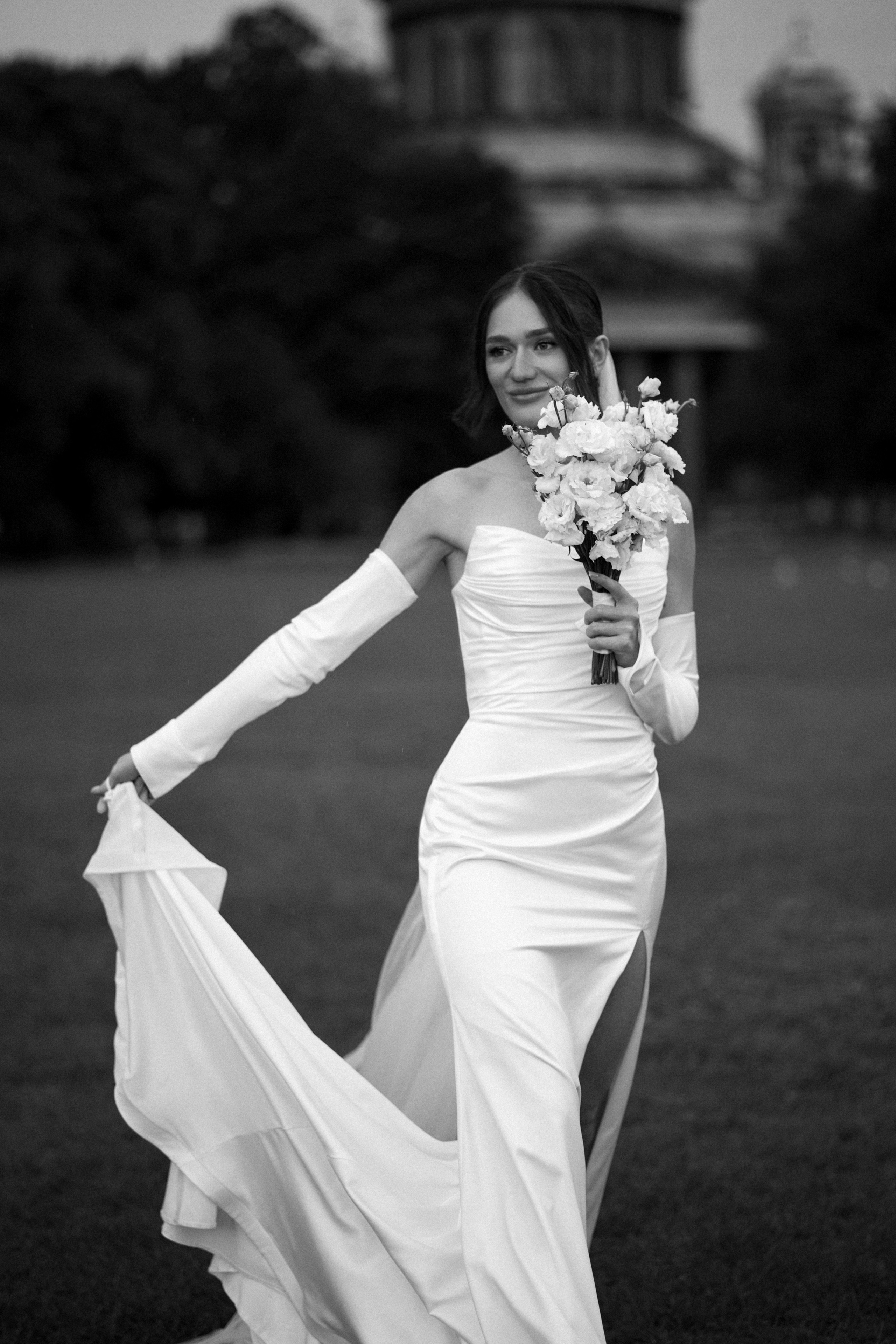 Свадьба в Питере на катере. Сестры Карабаза. Фотографы и ретушеры в Москве и Санкт-Петербурге