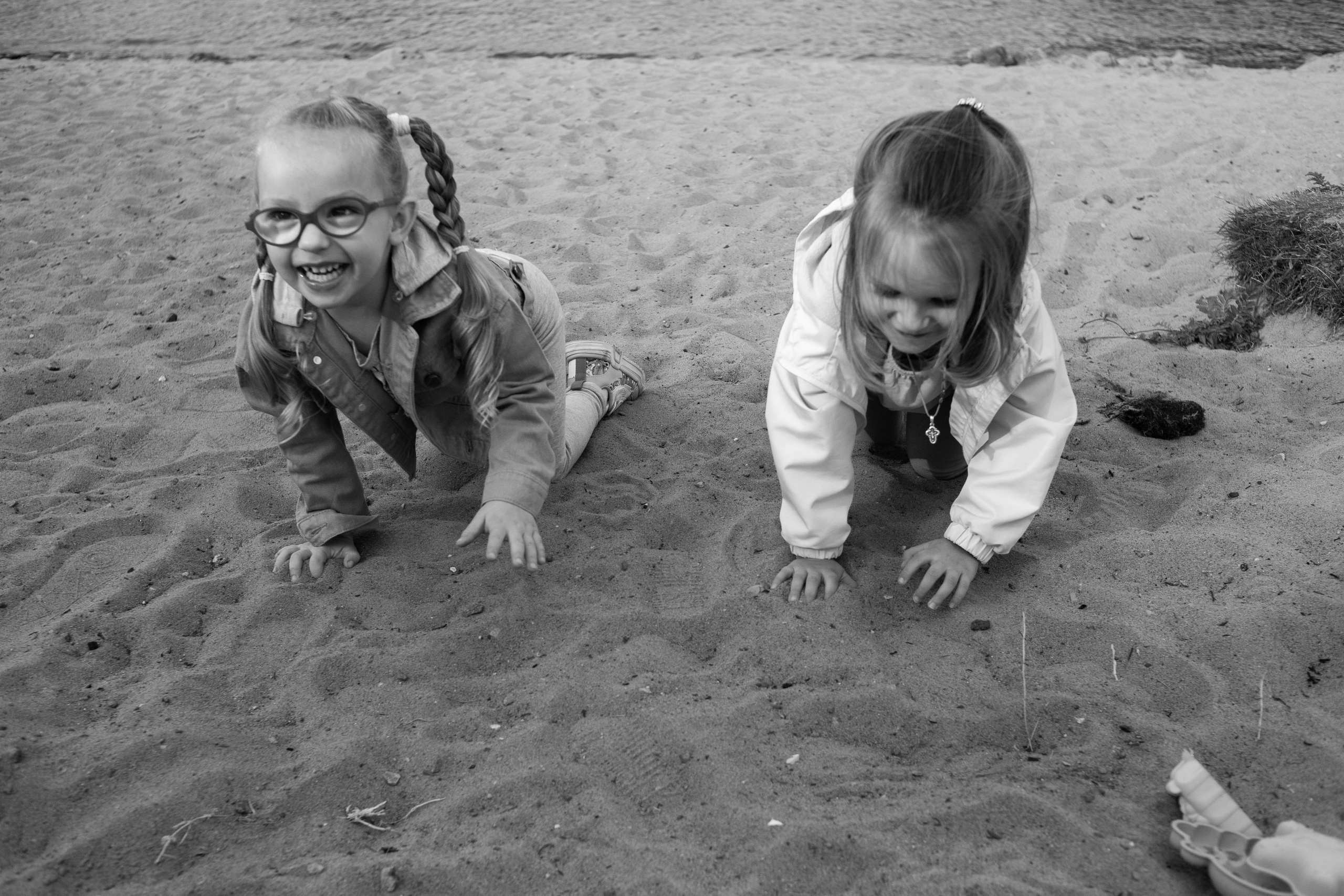 Алиса и Кристина. Детский и семейный фотограф в Челябинске Логинова Валерия