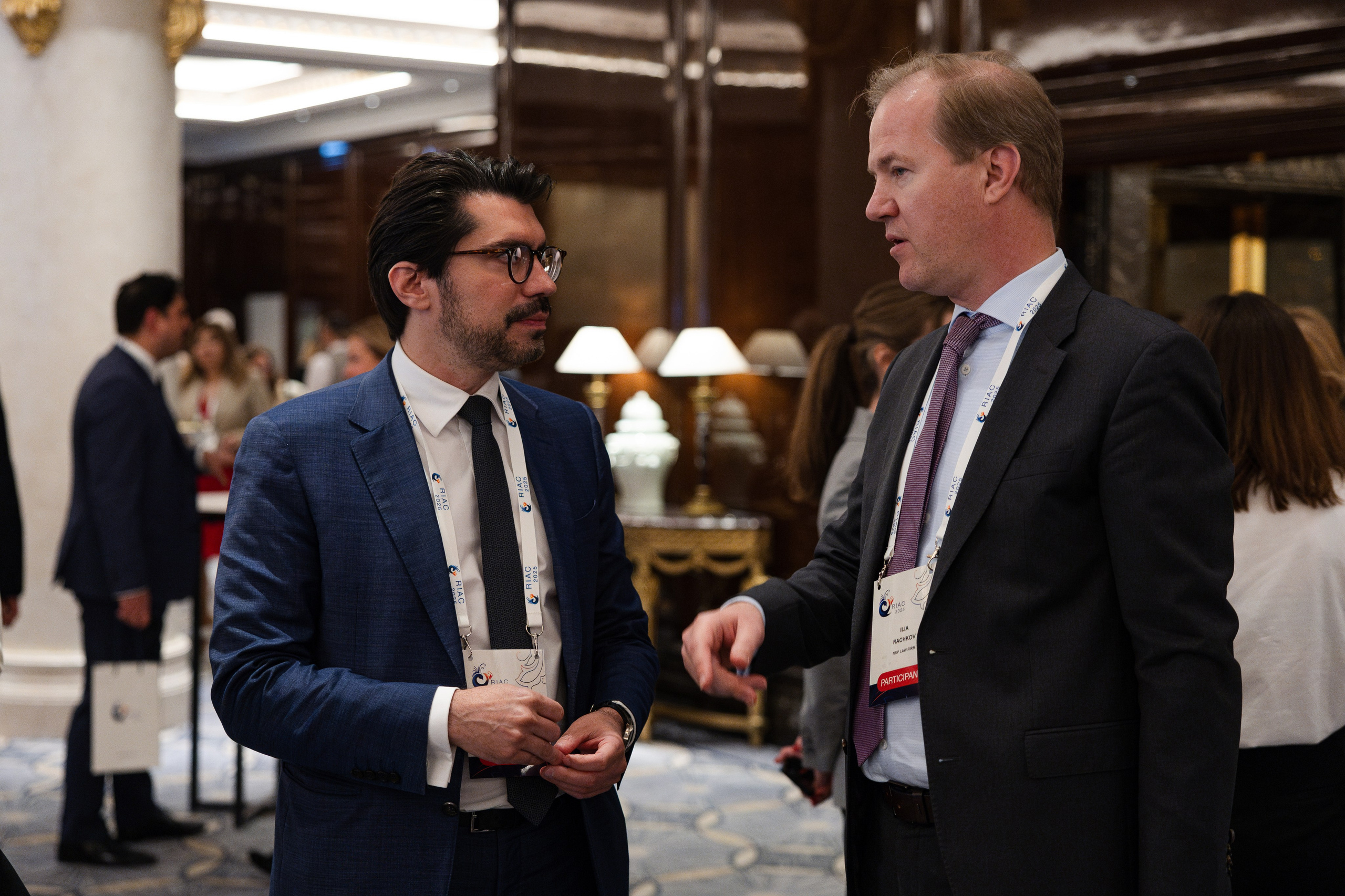 RIAC 2025. Свадебный репортажный фотограф в Москве