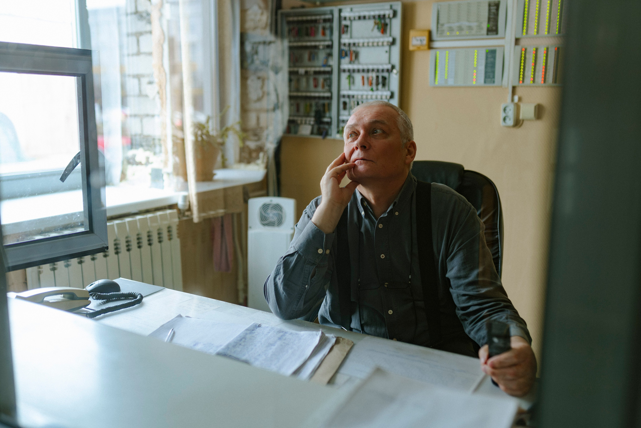 2024. Стрит-фотография, полная абсурда, идиотизма и красоты