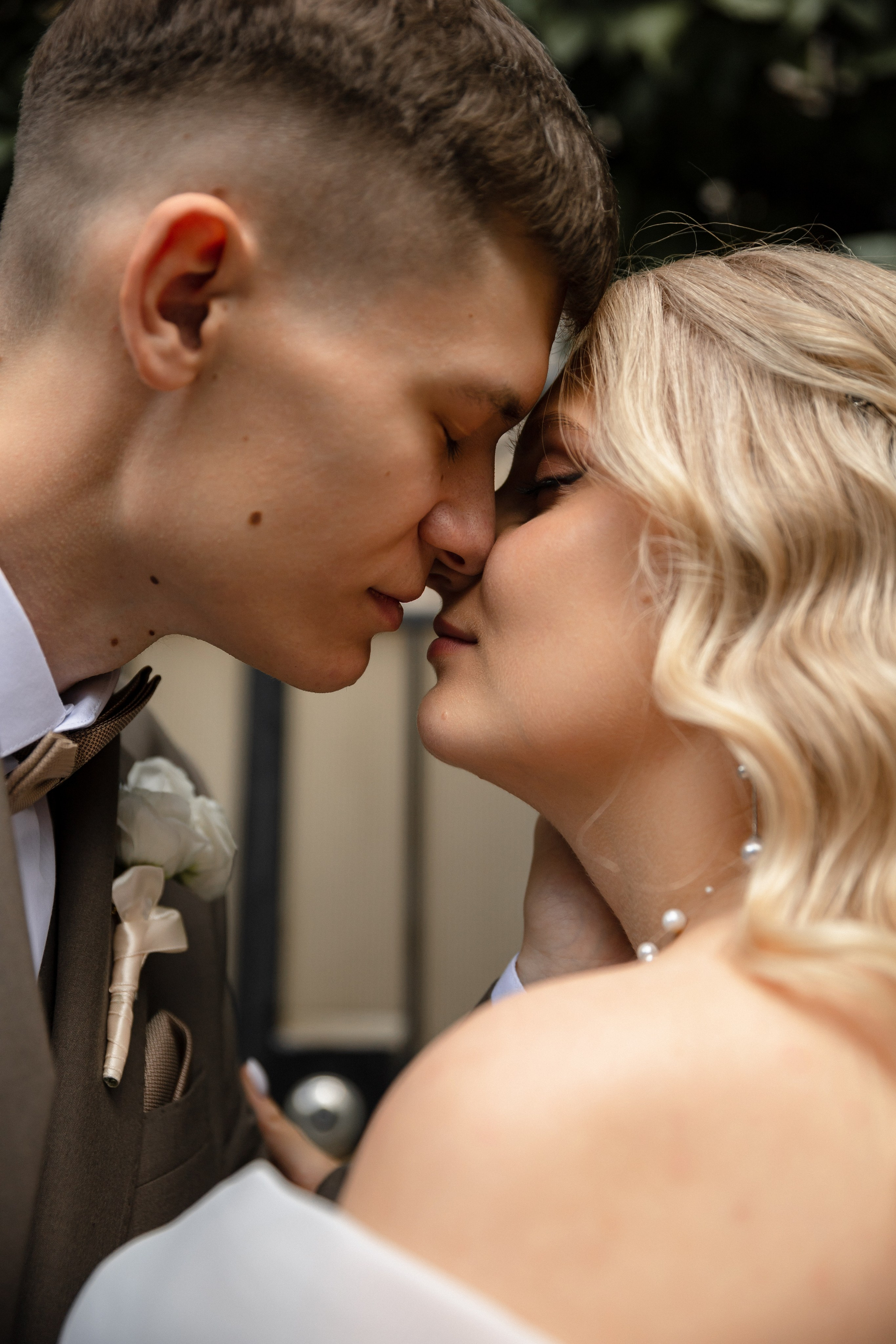 Он, она и весь день любви. Злата и Никита. Свадебный и семейный фотограф в Екатеринбурге Катя Буряк