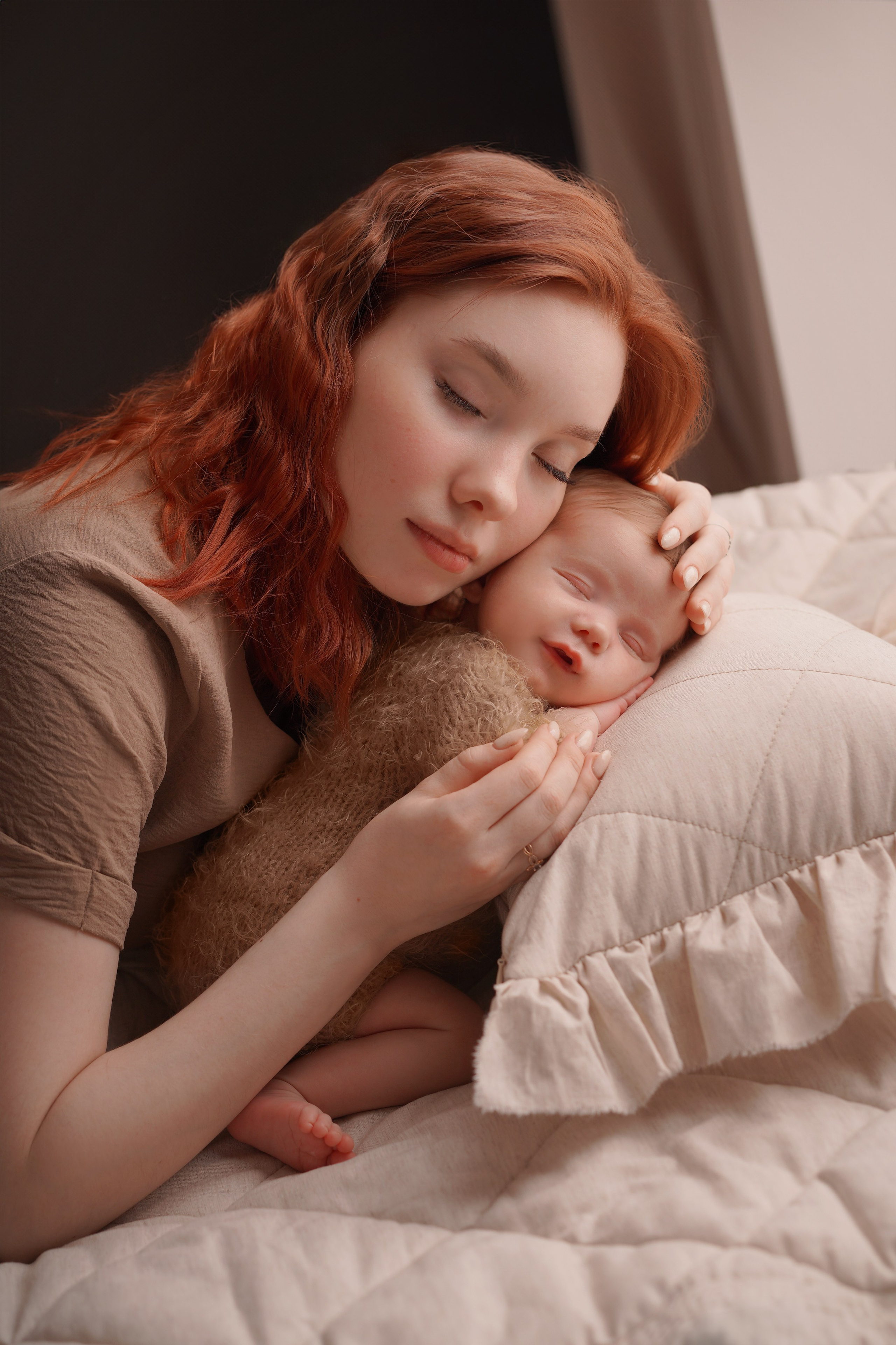 Фотосессия новорожденного с собакой. Фотограф новорожденных беременных в Тюмени Ткачук Татьяна