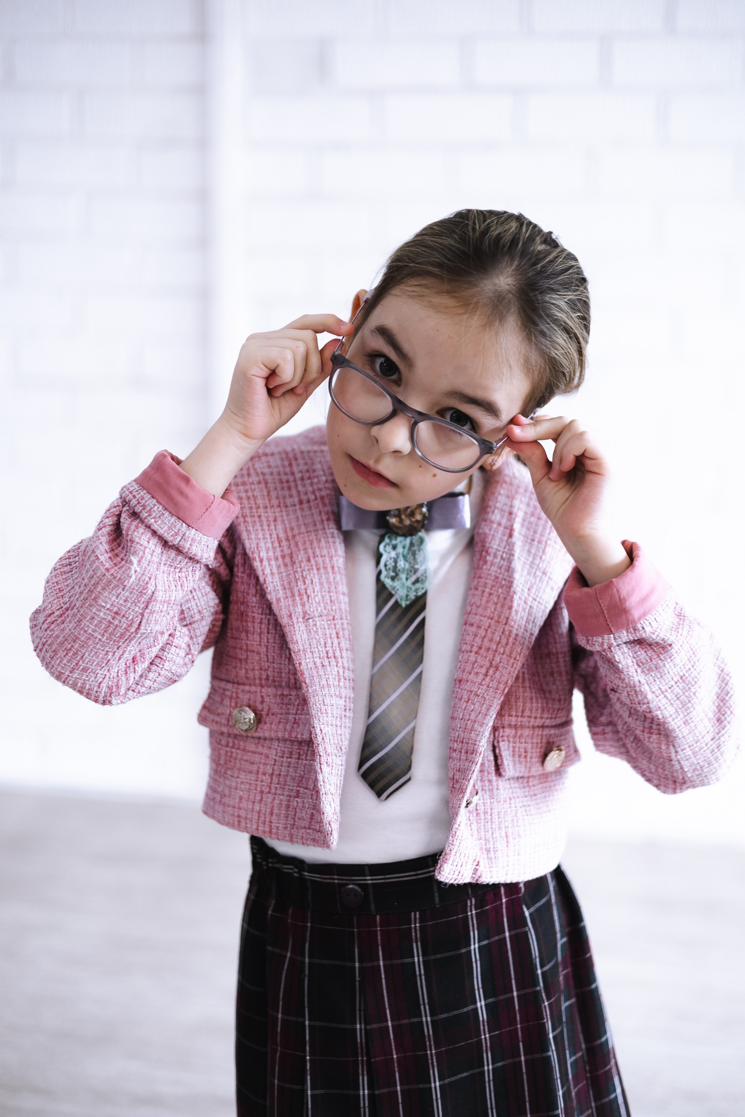 Галстук-переделка — стильное решение для оригинального образа девочки-подростка. Школа для девочек во Владивостоке — Само Совершенство