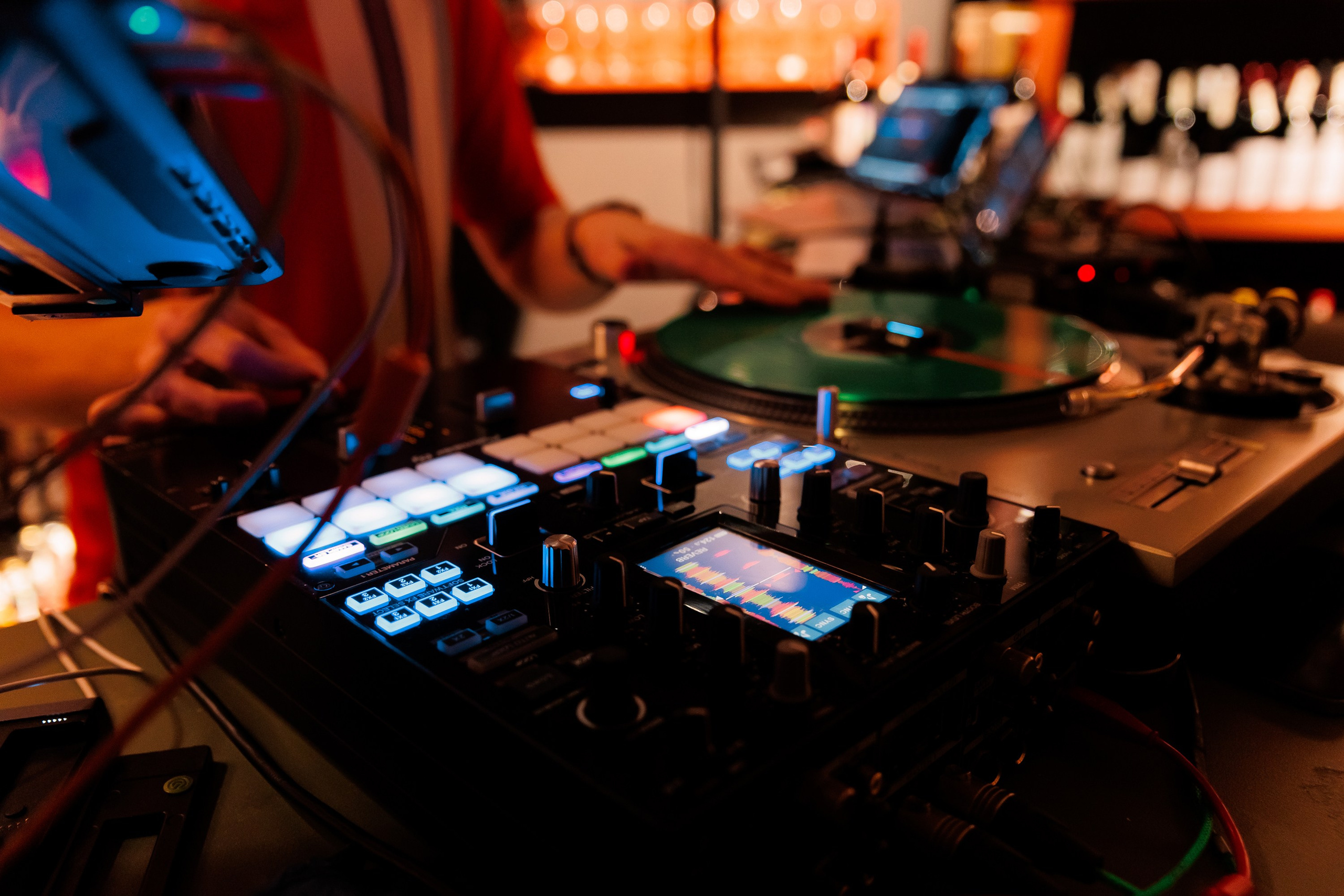 ВИНОТЕКА = ЭНОТЕКА [11 ЛЕТ]. СВОИ. ФОТООТЧЕТЫ-СОБЫТИЯ-МЕСТА