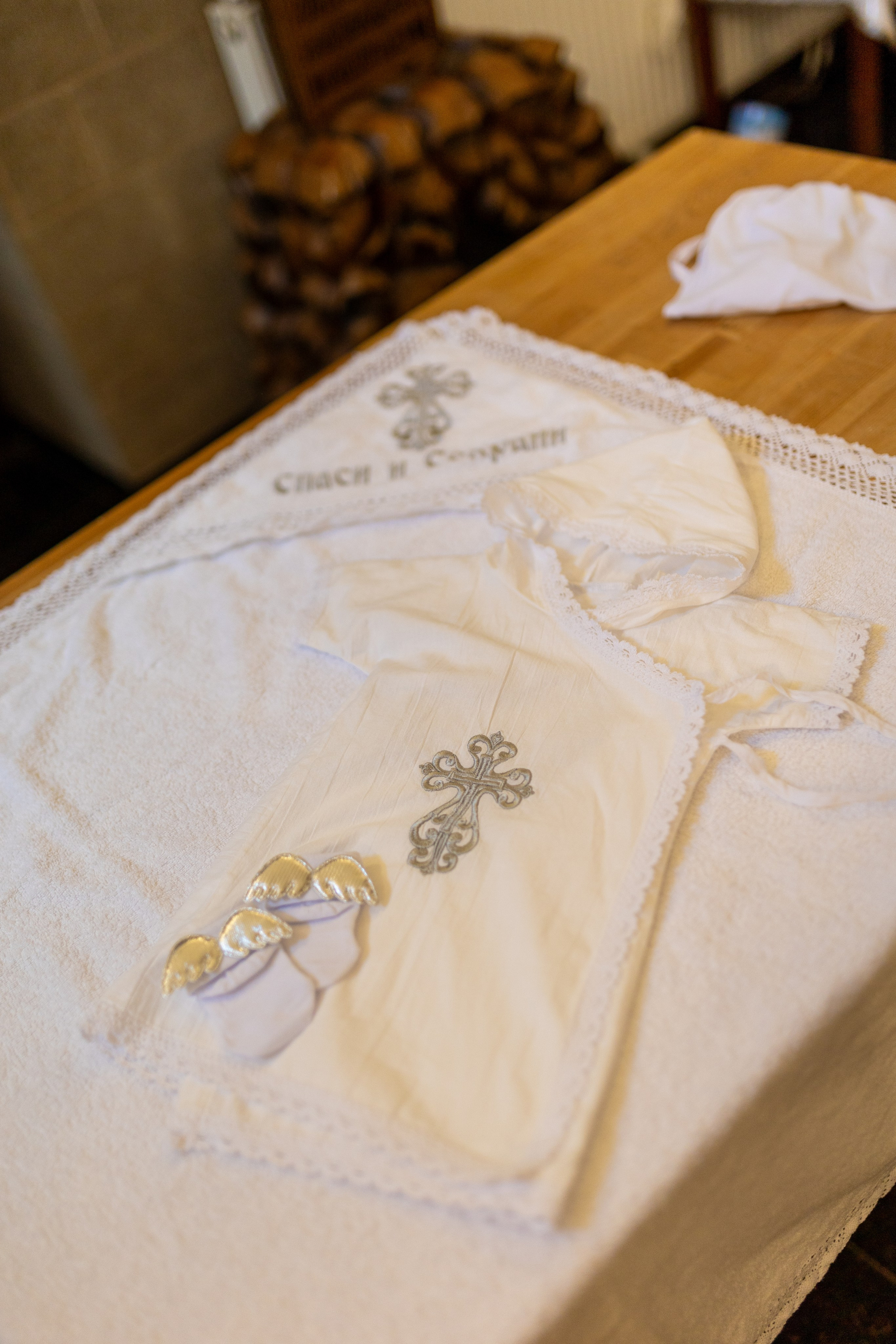 Крещение, Храм во имя Всемилостивого Спаса (на Звёздочке). Фотограф новорожденных. Детский и семейный фотограф Марьяна Юдина