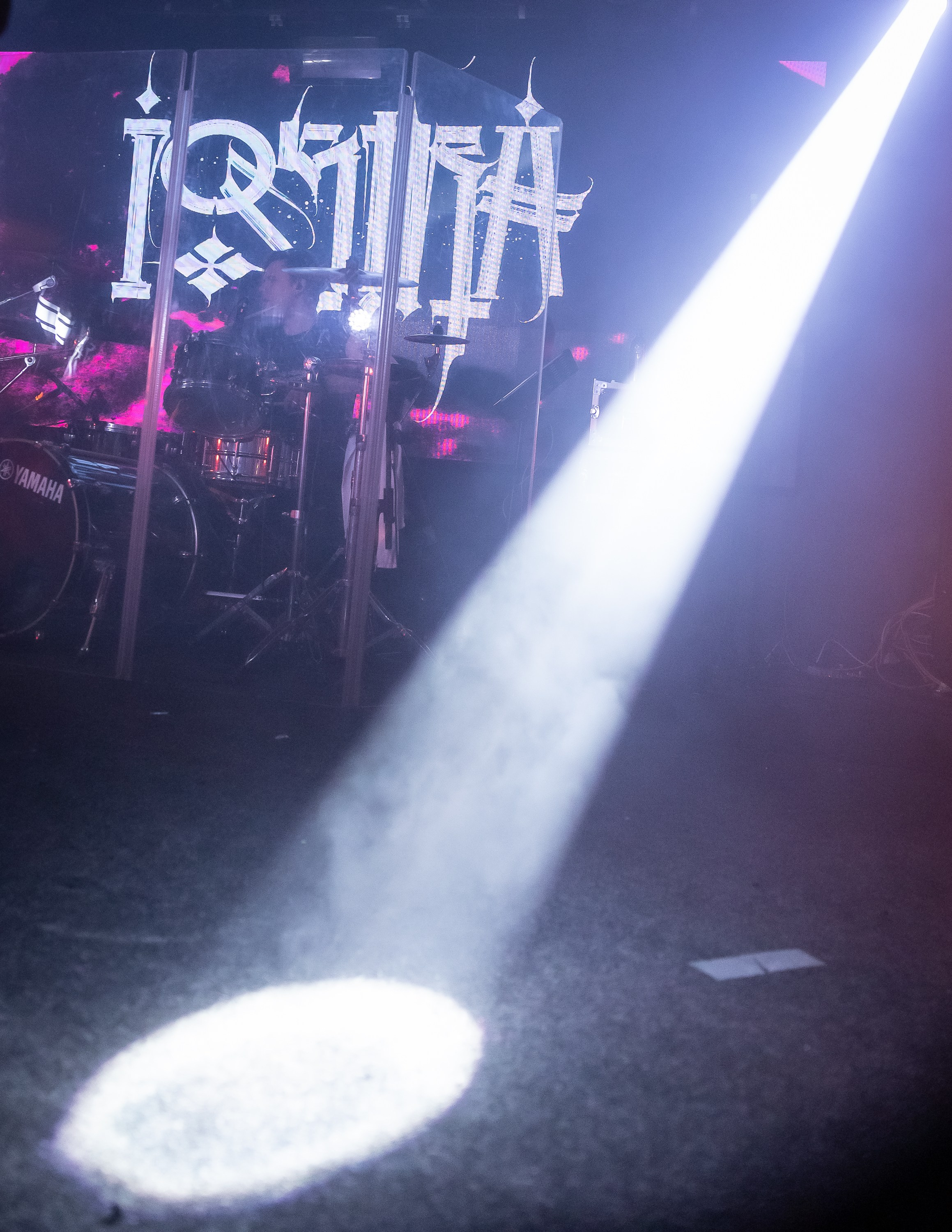 Концерт альтернатив метал группы iOSTRA в «Music bar Мумий Тролль» Москва. Фотограф Владимир Охрименко