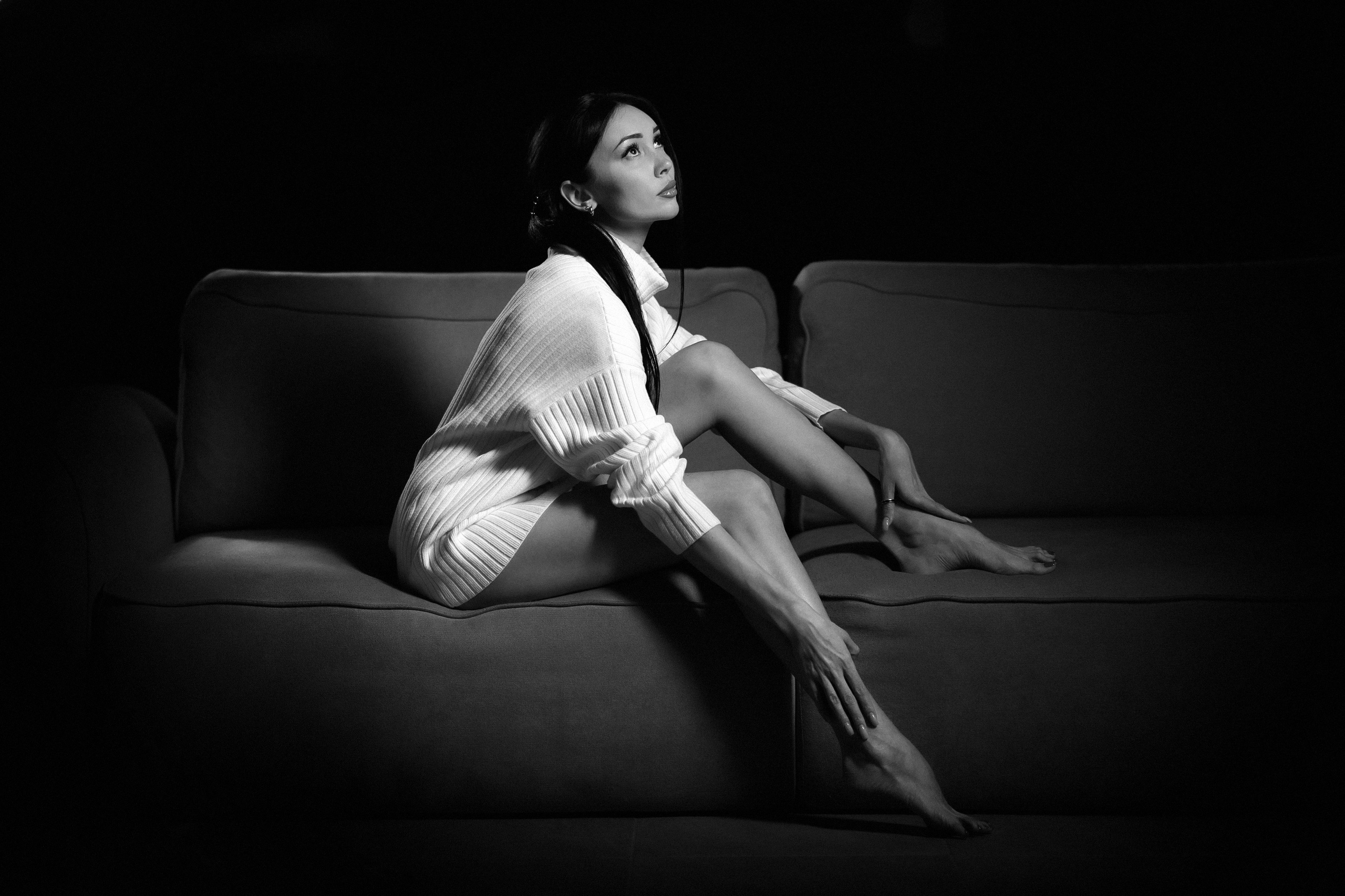 Level 1 — Monochrome boudoir