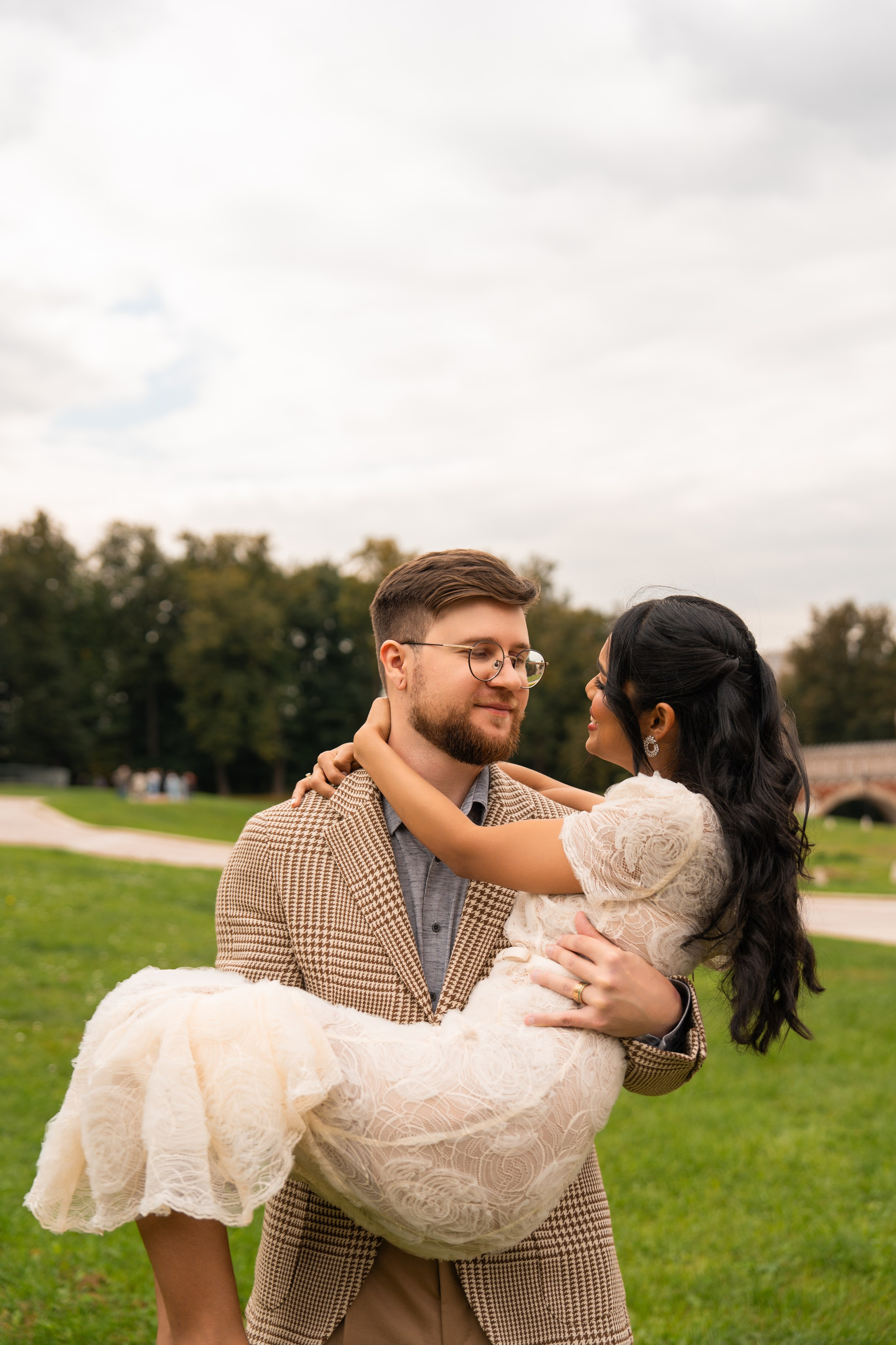 Максим и Харша, Царицыно. Свадебный фотограф в Москве Анна Полушина