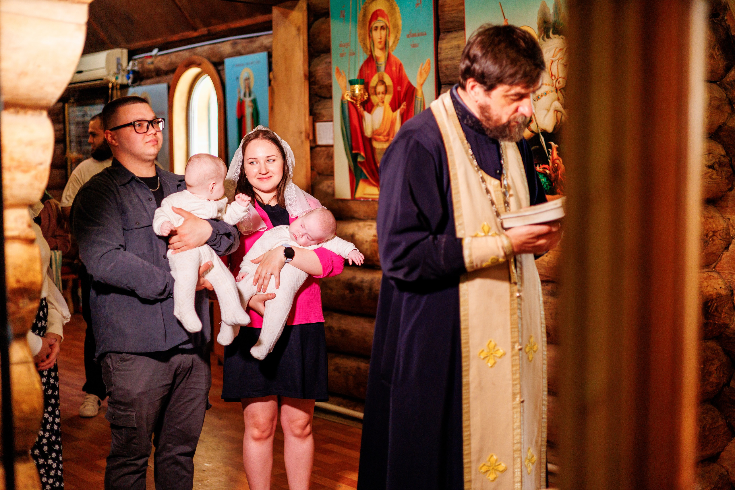 Крещение близняшек. Свадебный и семейный фотограф в Армавире