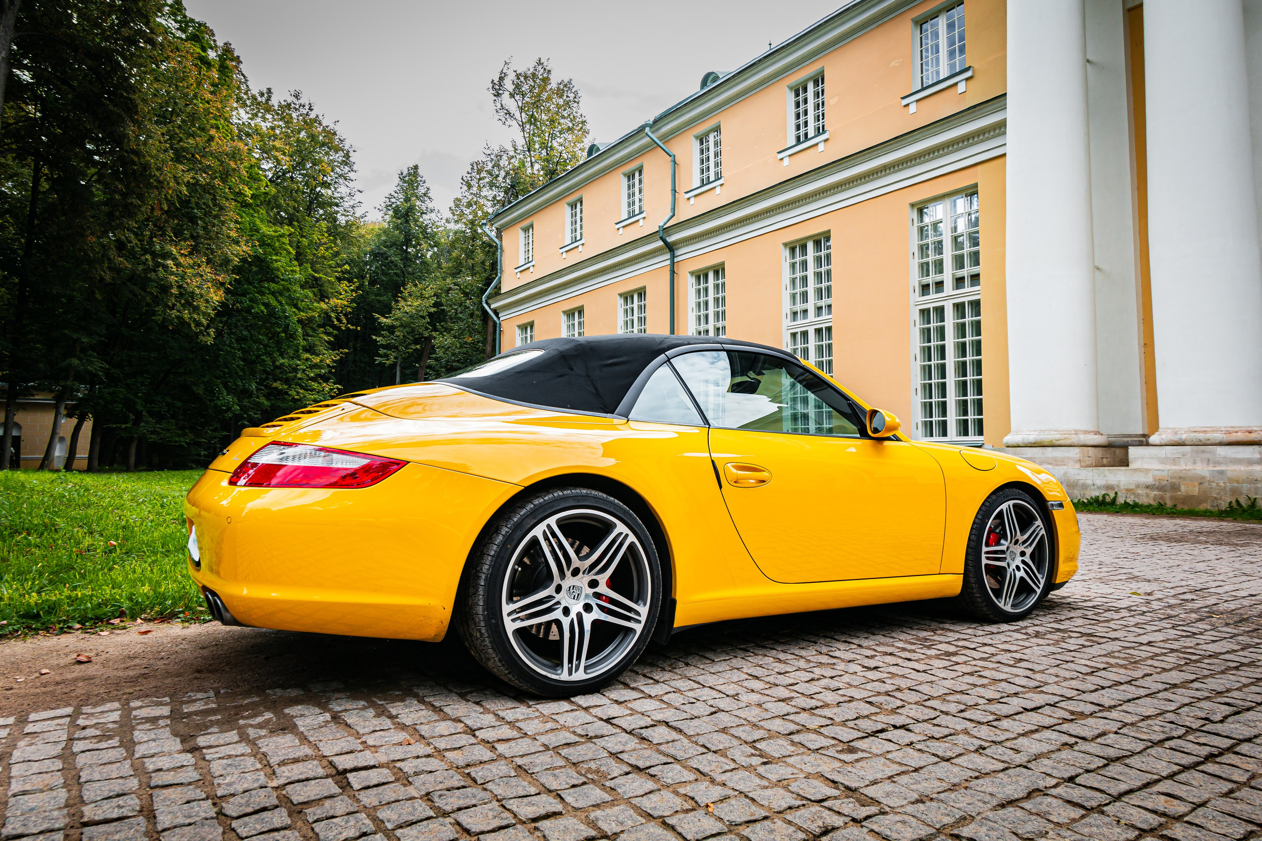 Автовыходные автовыставка фотографии фотограф ретро автомобили музей усадьба Архангельское подмосковье porshe 