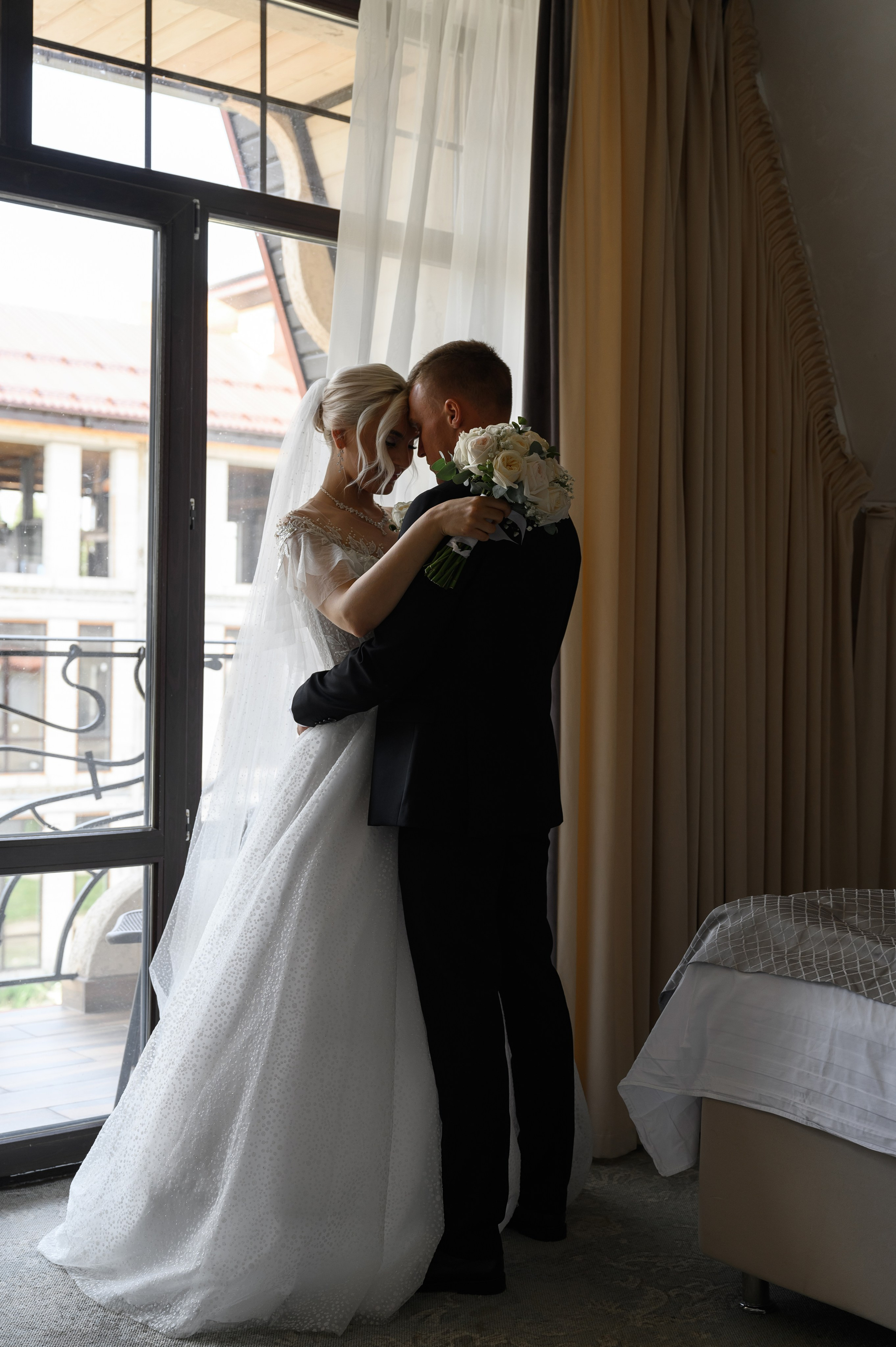 Свадебная фотосессия гостиничный комплекс Бережки Холл. Свадебный фотограф Москва Юрий Кульман