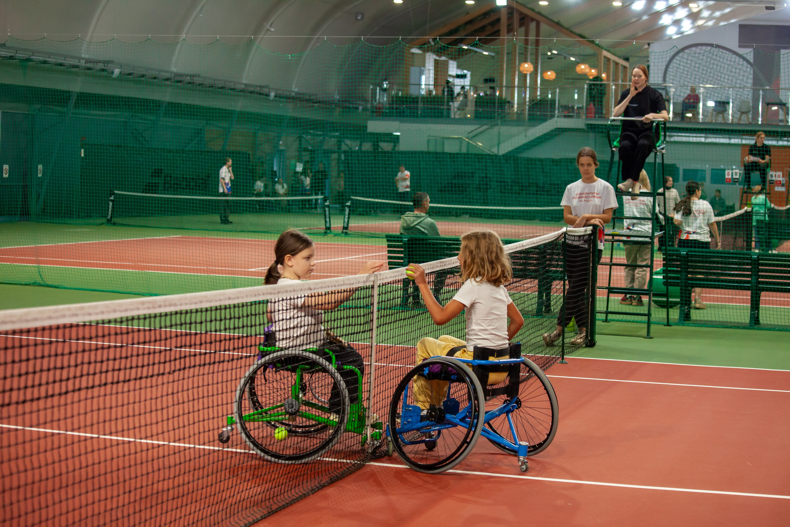 Турнир по теннису на колясках. Репортажный, семейный, свадебный, портретный фотограф