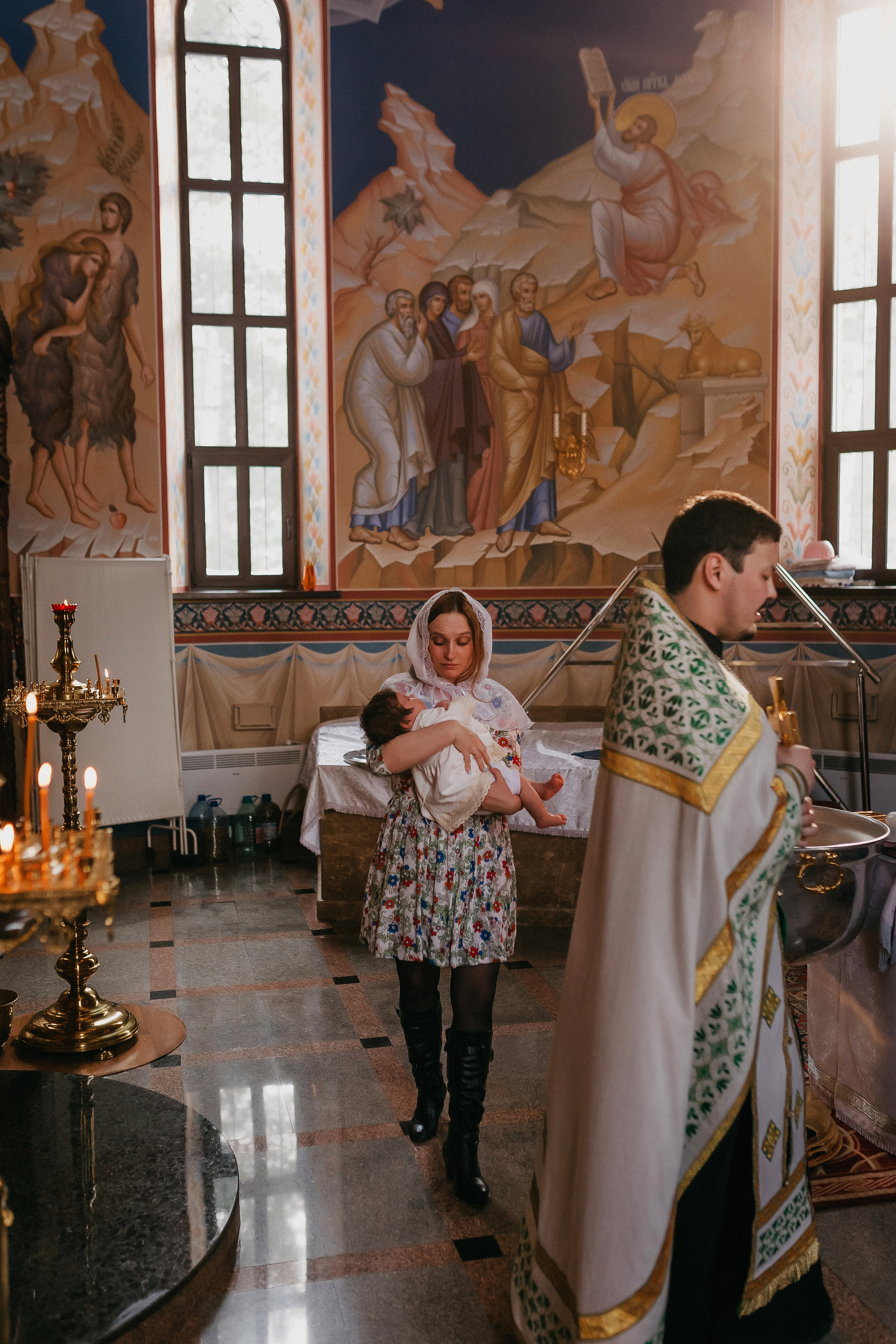 Крещение Арины. Храм Георгия Победоносца. Семейный фотограф в Сургуте