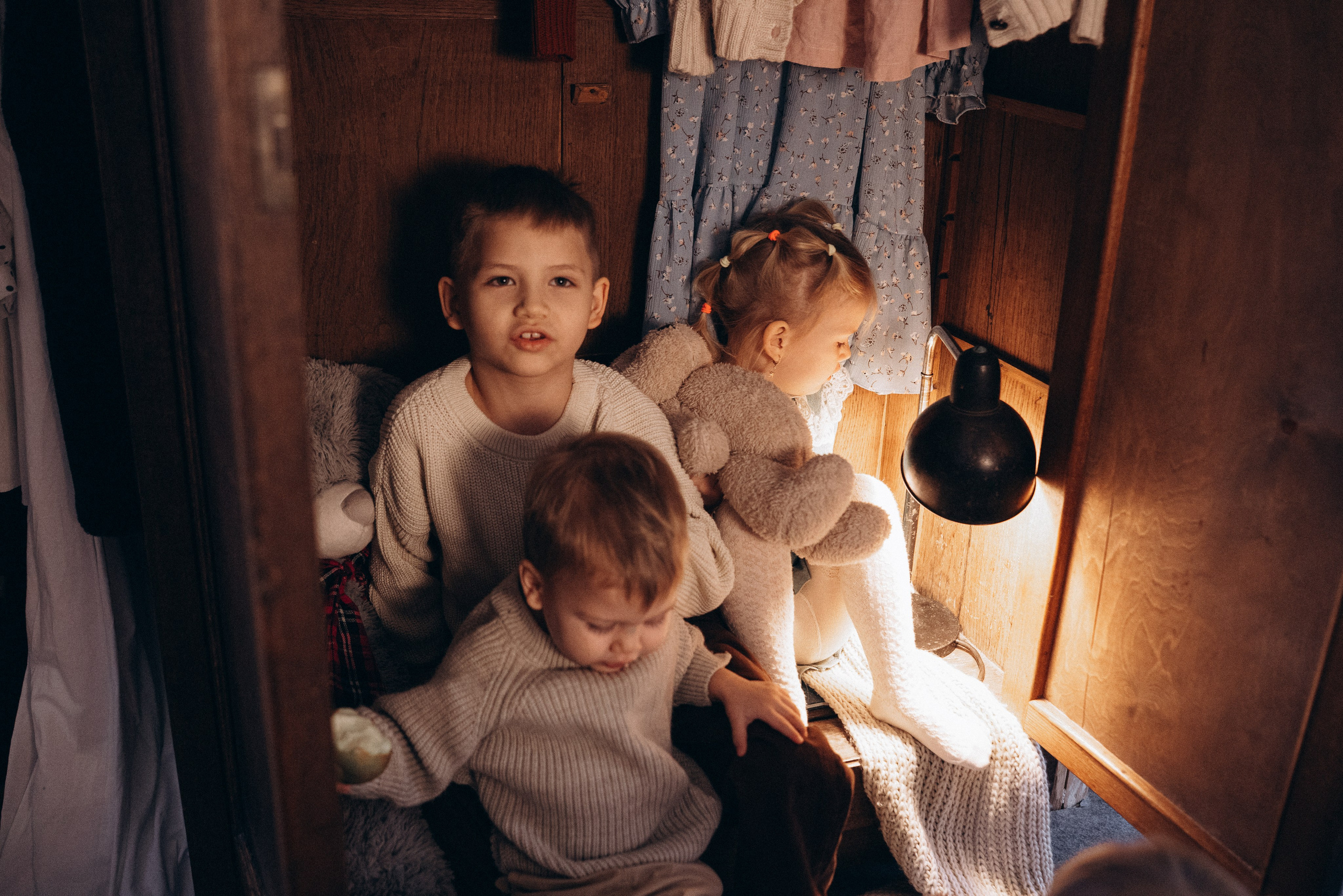 Яна и Ильсур, загородная Фотостудия. Фотограф Новорожденных в Москве. Семейные истории в стиле LIFE