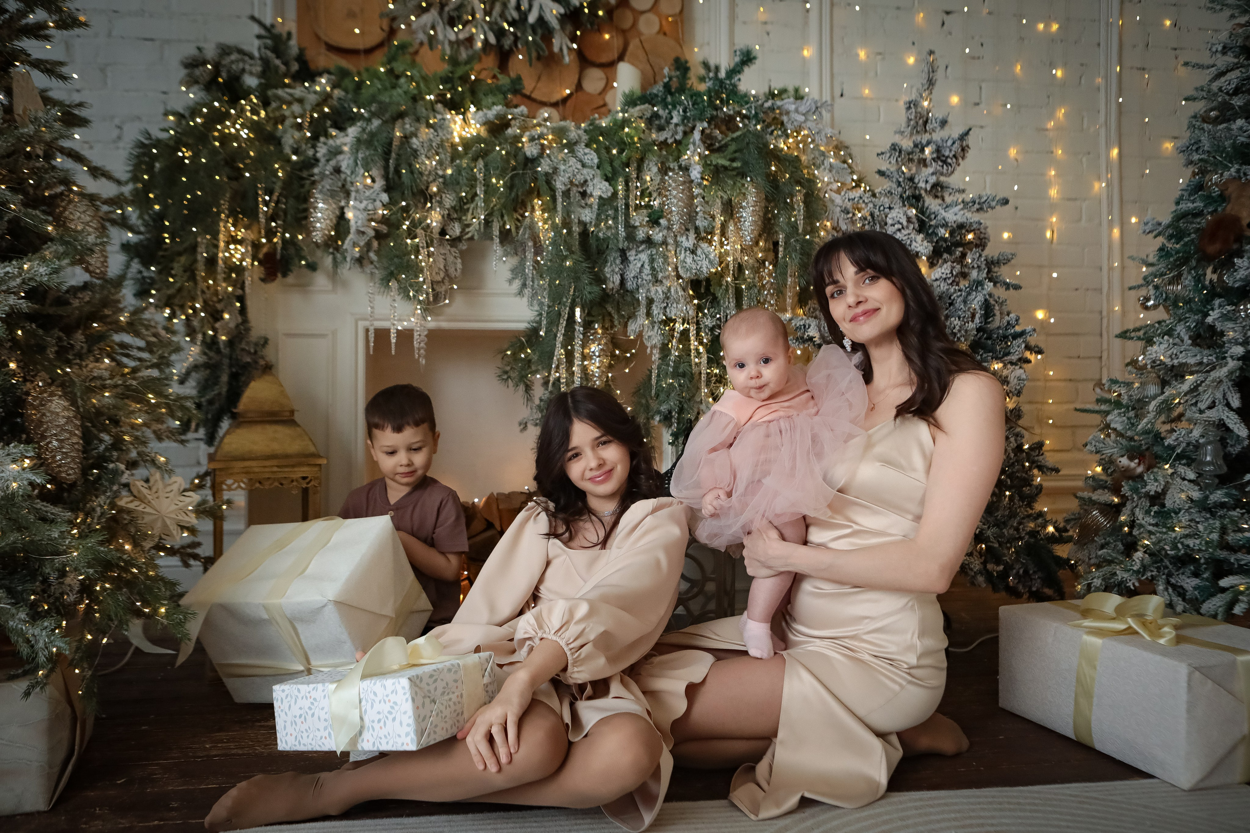 НОВОГОДНИЕ ФОТОСЕССИИ 2025-2026. Фотограф г. Хабаровск. Семейные и индивидуальные съёмки