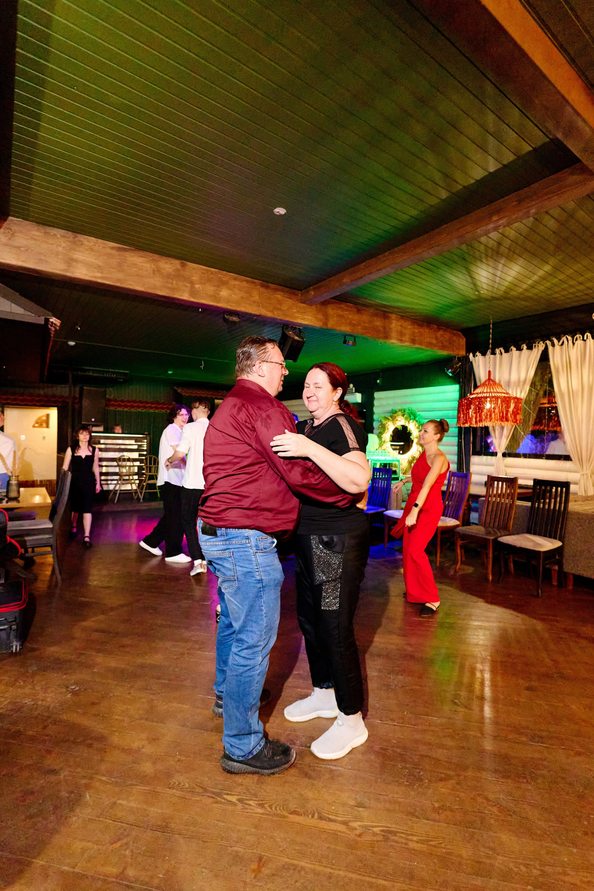 Выпускной 35 Сош. Фотограф Выпускные альбомы Таганрог Сергей Коробченко