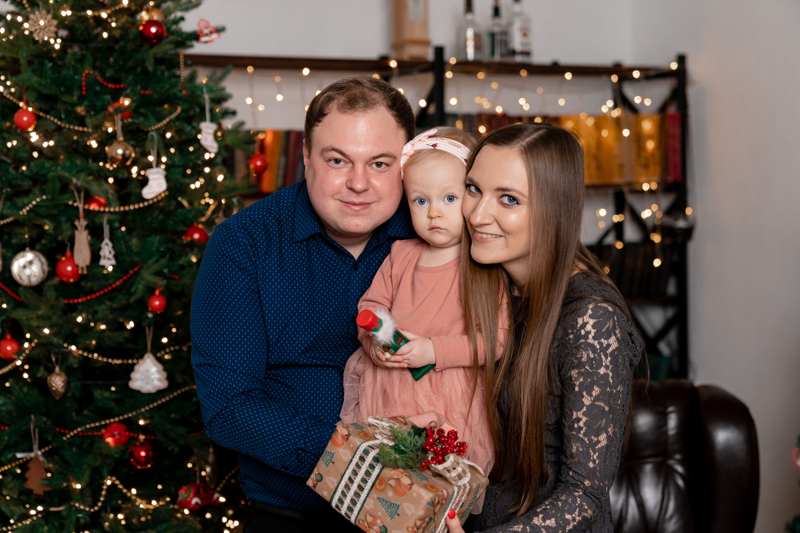 Новогодняя фотостудия. Семейный фотограф СПб Анастасия Василь. Фотосессия на годик