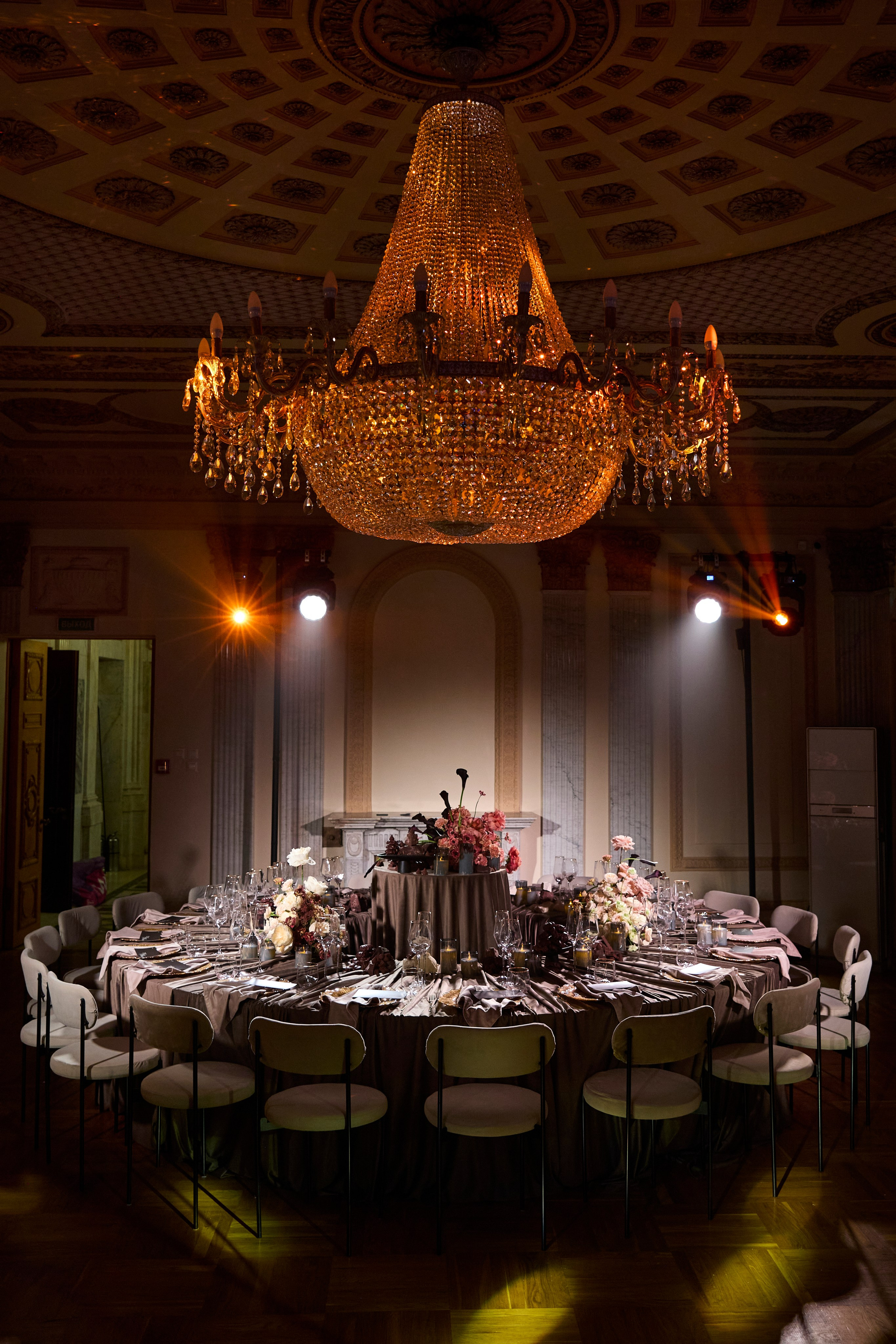 Особняк Ермолинского. Свадебный фотограф Анастасия Казакова