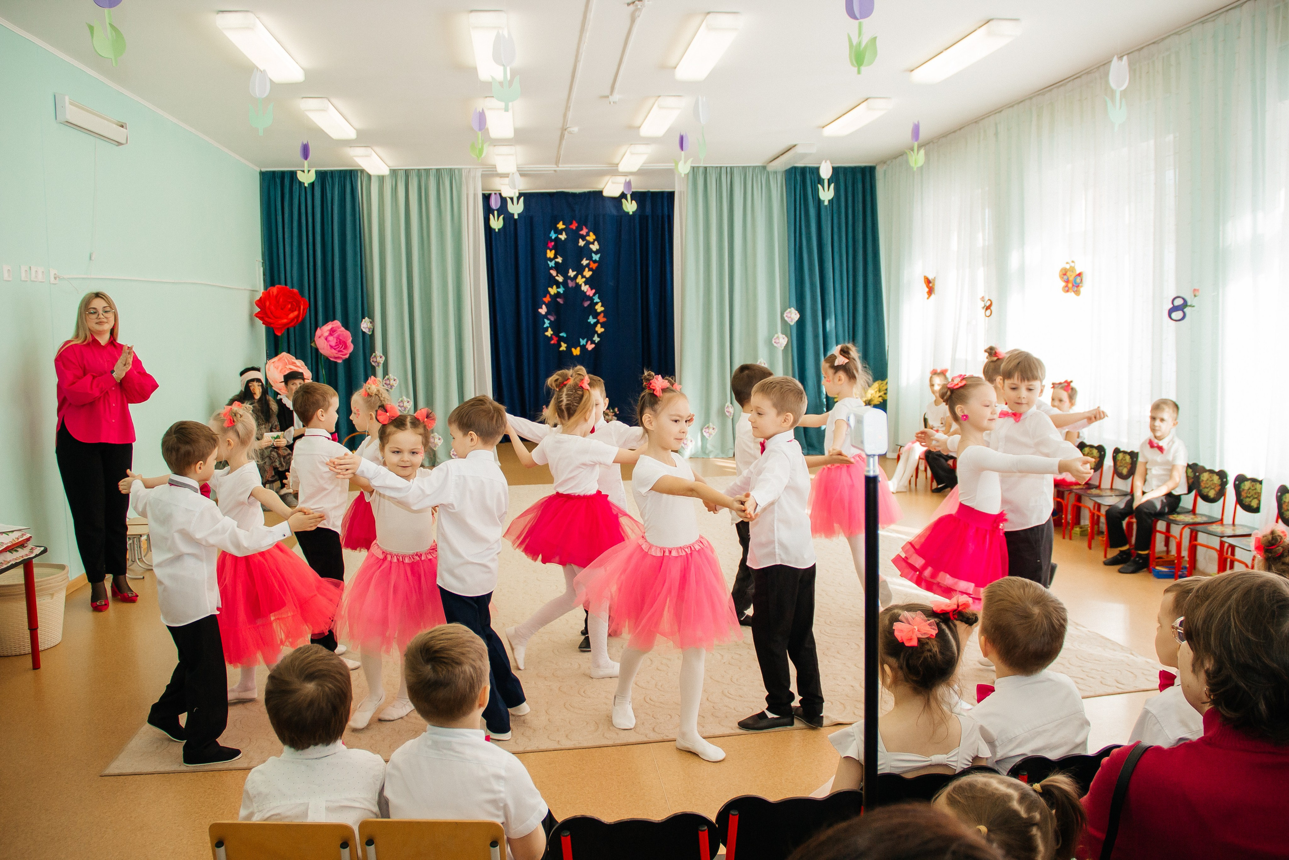 Садик утренник к 8 марта. Фотограф в Екатеринбурге Катерина Березина