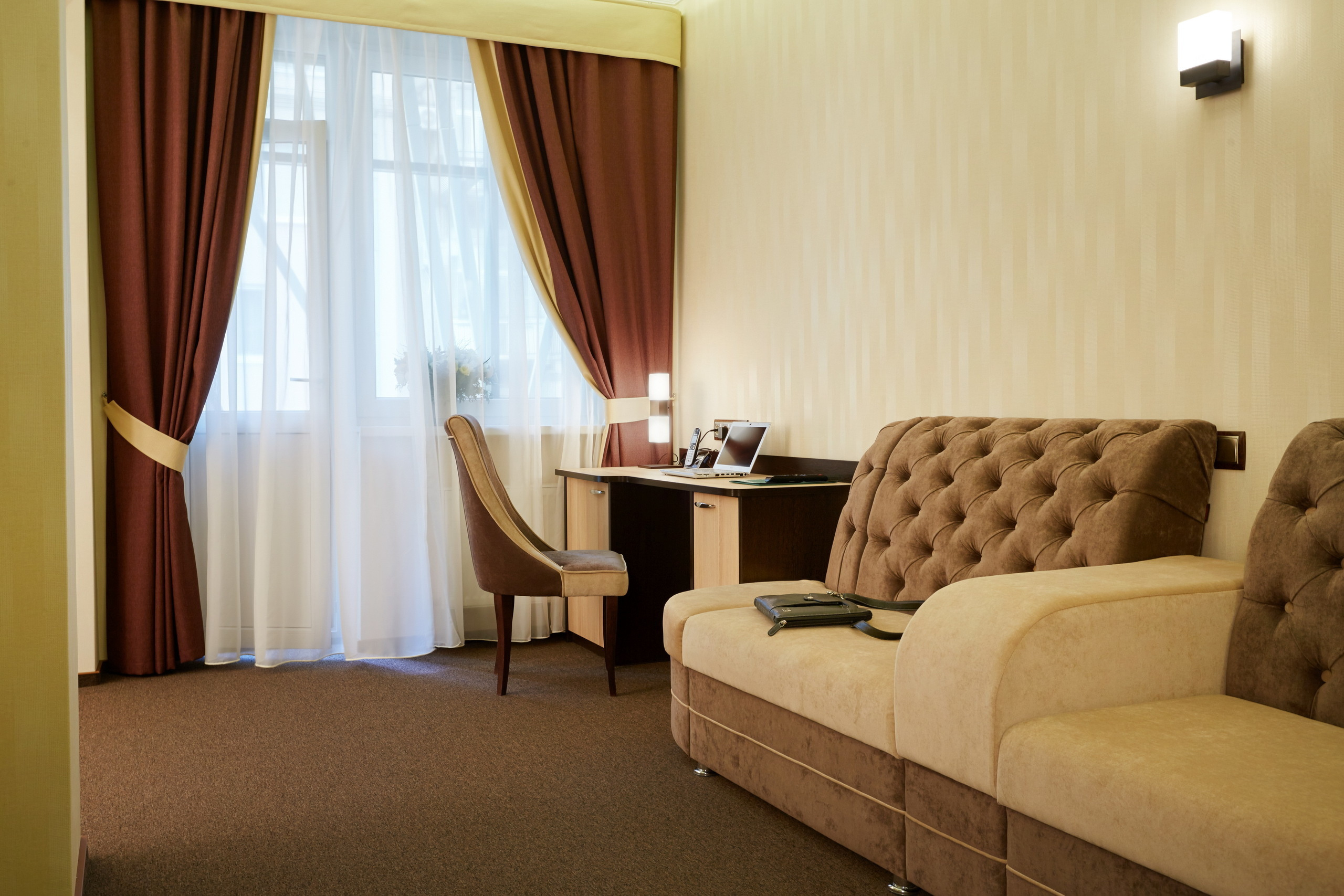 Отель Берёзовый двор 4*. Профессиональный фотограф в Ростове-на-Дону Станислав Бурдон