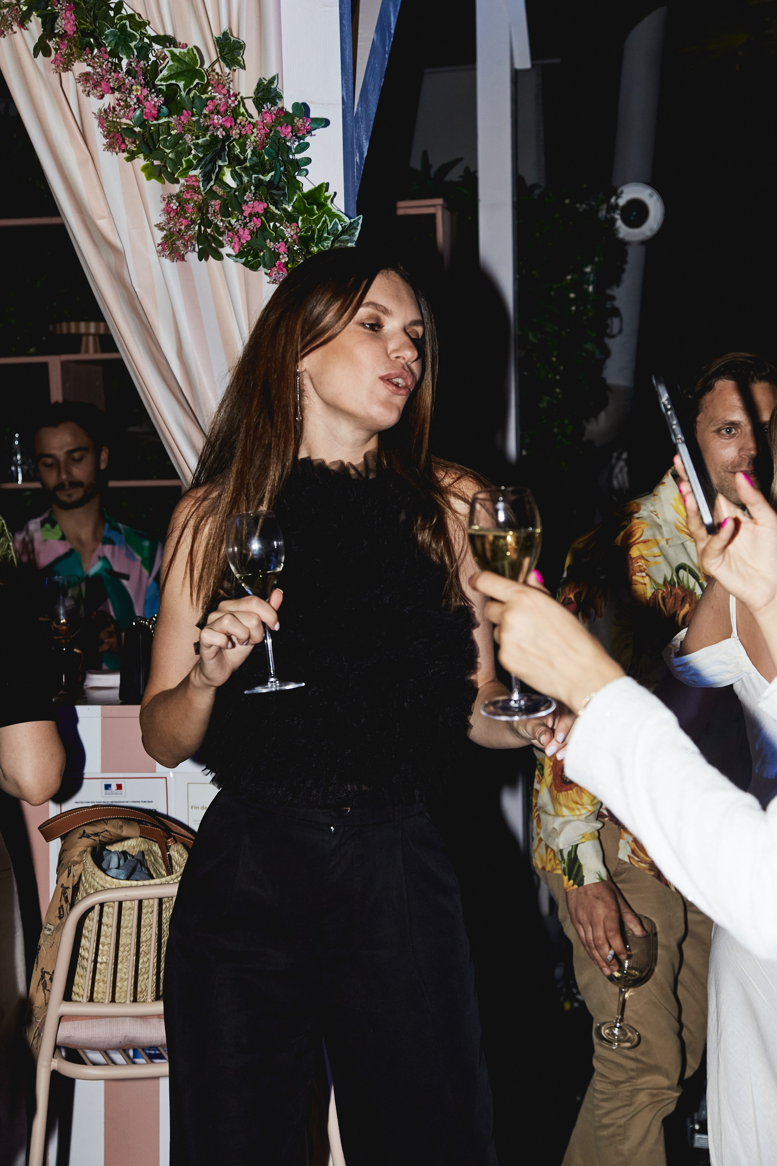 FEVER FRIENDS PARIS PARTY. Photographer Daria Ilkevich