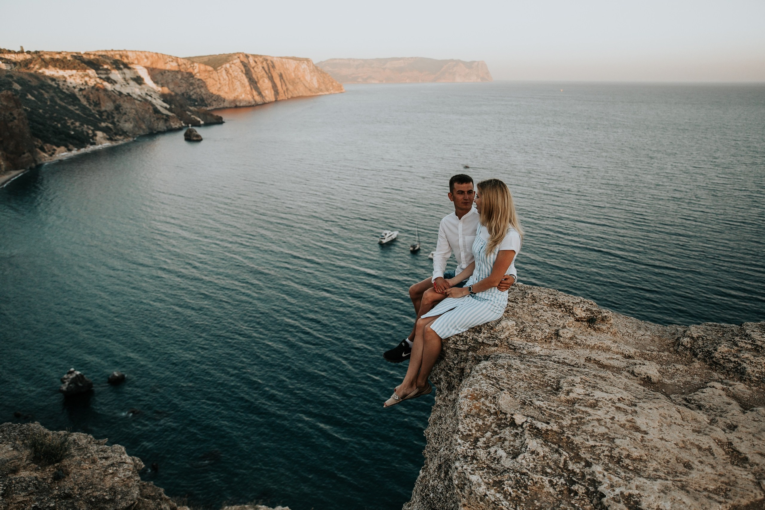 Самые красивые локации города Севастополь. Где пофотографироваться в Севастополе? Локации для фото. 1 место. Первое место. Место. Бывшее мес. Профессиональная фотосъемка в Крыму. Натуральные эмоции и живые кадры. Забронируйте дату прямо сейчас!