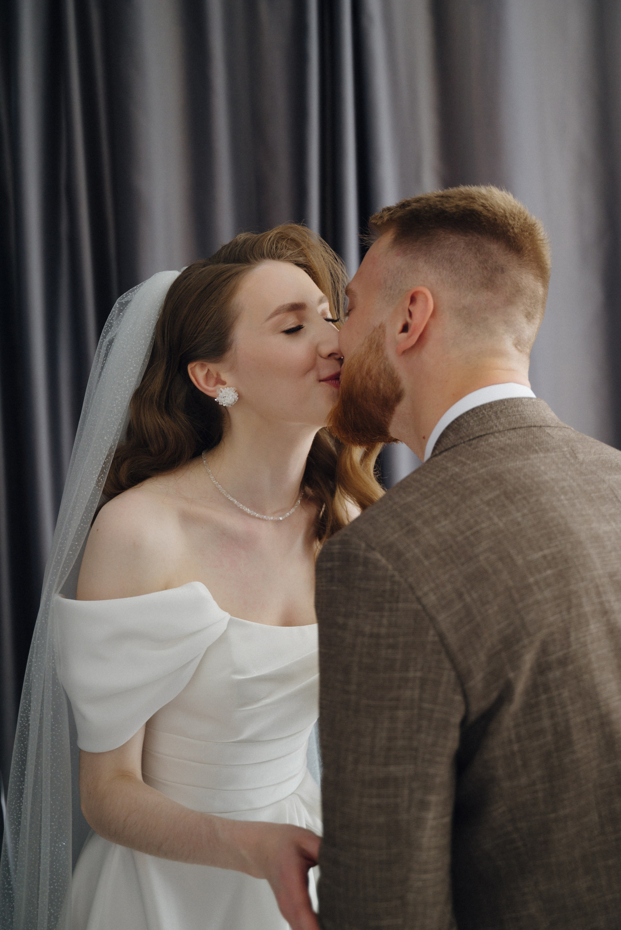 Елена и Артём. Репортажный и свадебный фотограф в Сургуте