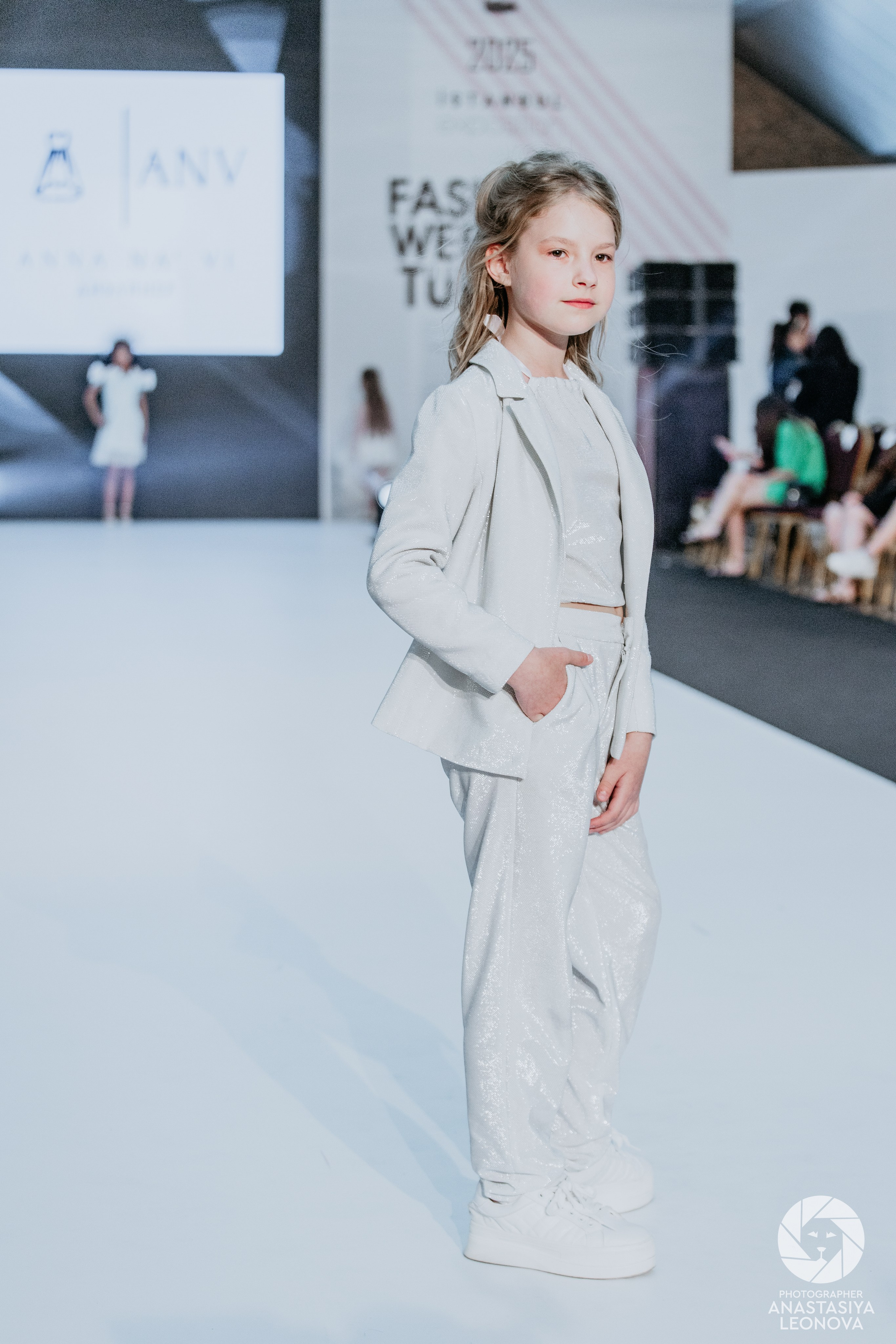 Fashion Week Türkiye [spring, 2025]. Anastasia Leonowa