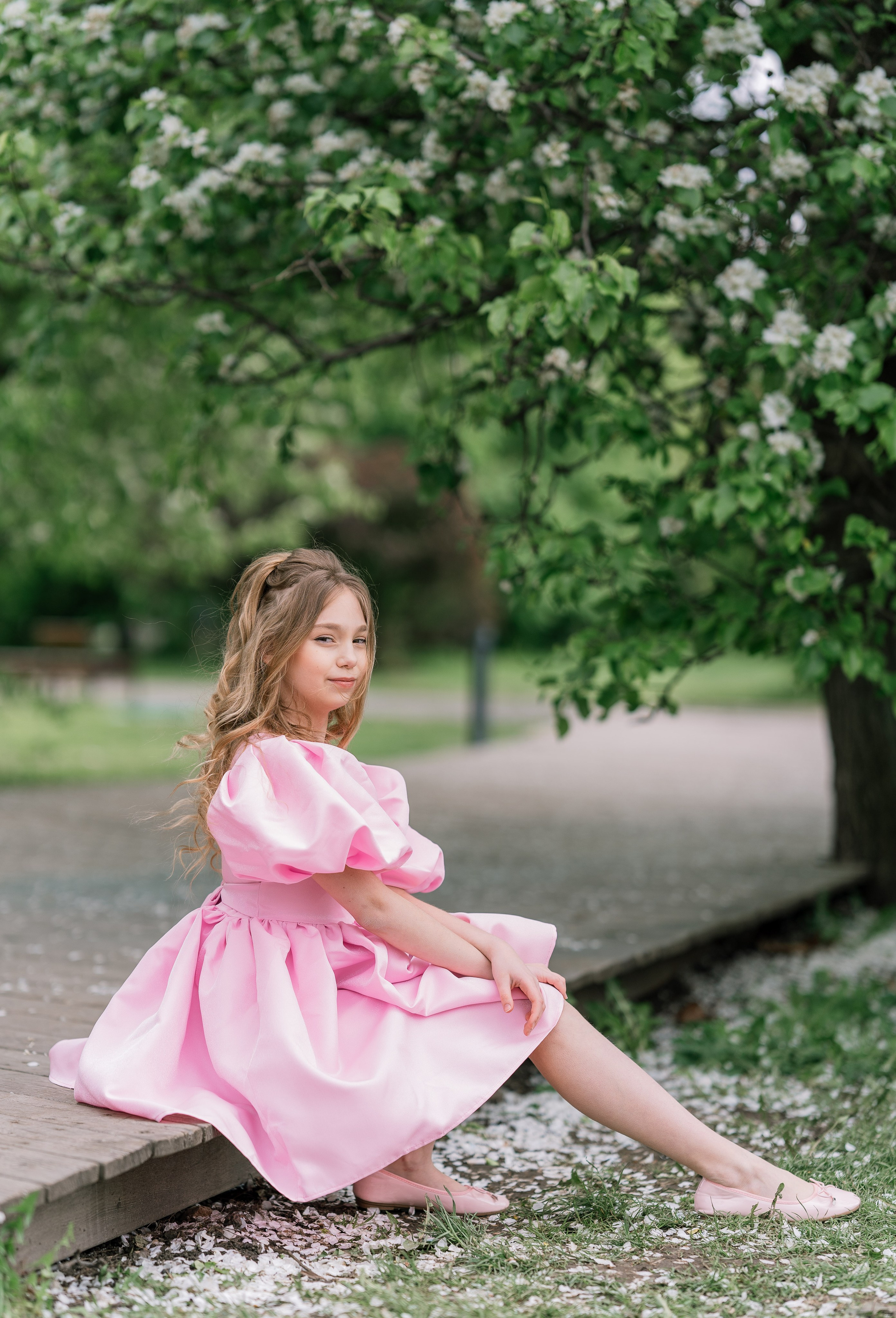 Настя. Белые яблони. Семейный и контент фотограф в Москве Алёна Сливка