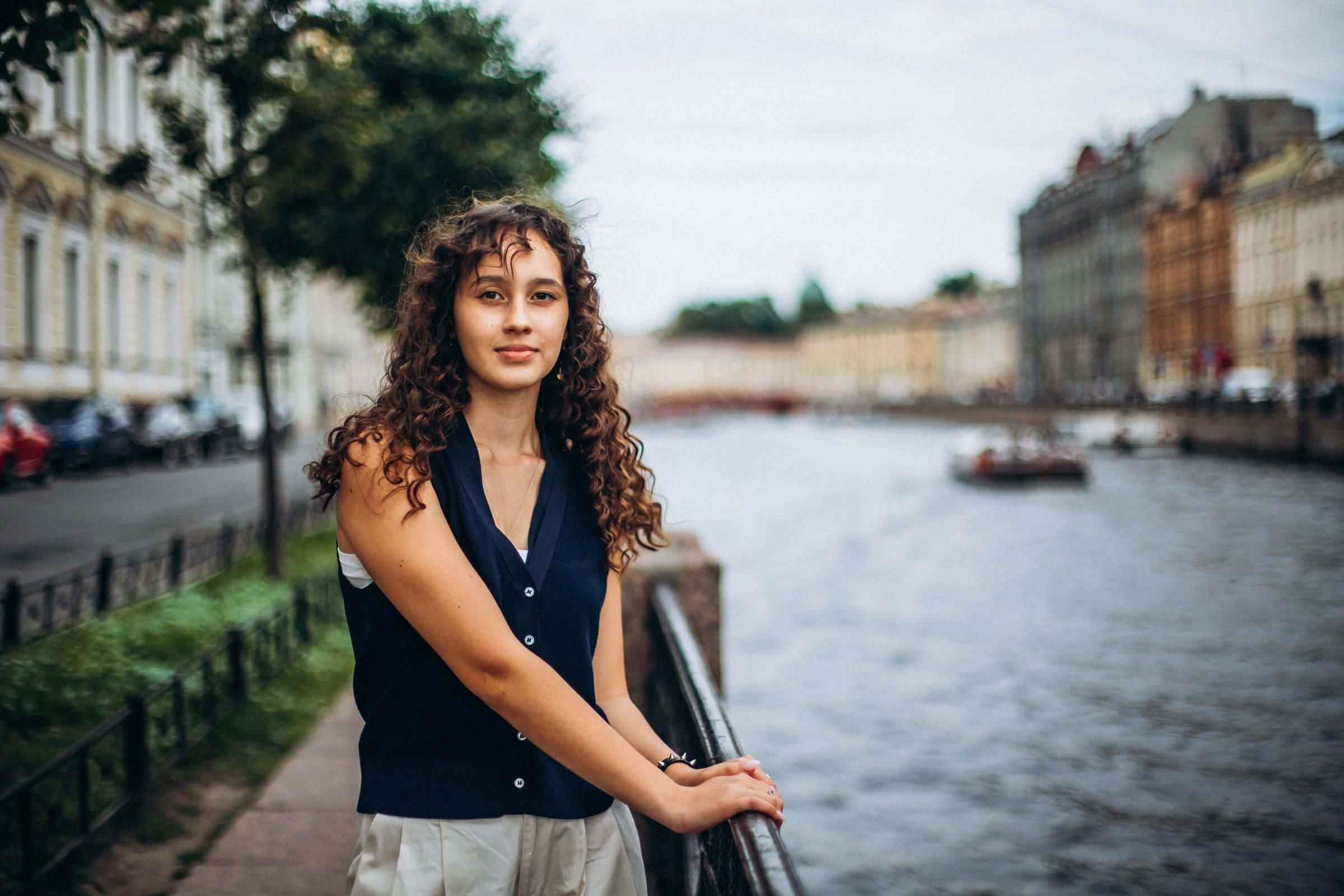 Алина в июле. Фотопрогулка в Петербурге. Индивидуальный и семейный фотограф в Санкт-Петербурге
